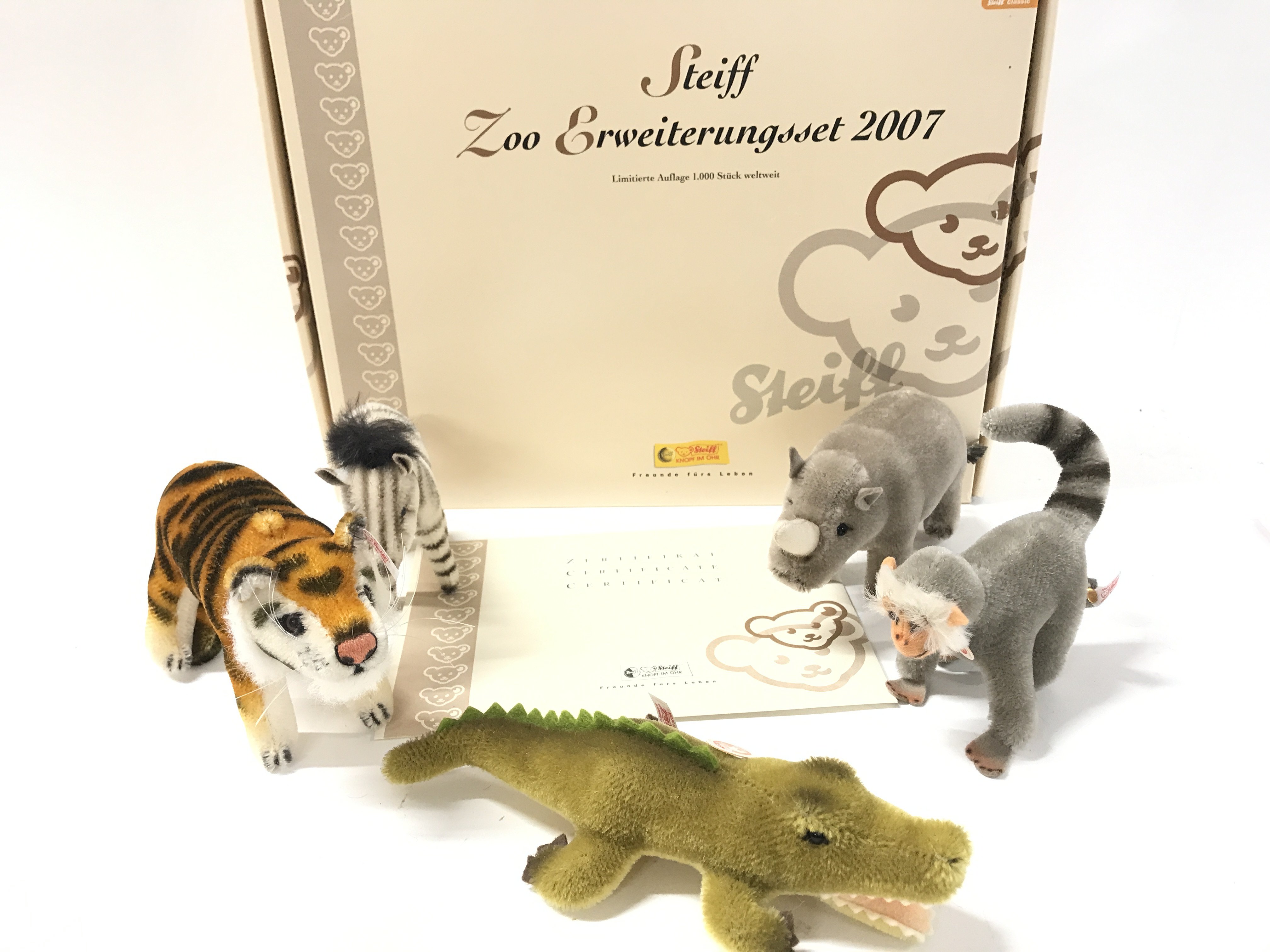 A Boxed Steiff Zoo Addition Set 2007. With Certificate.