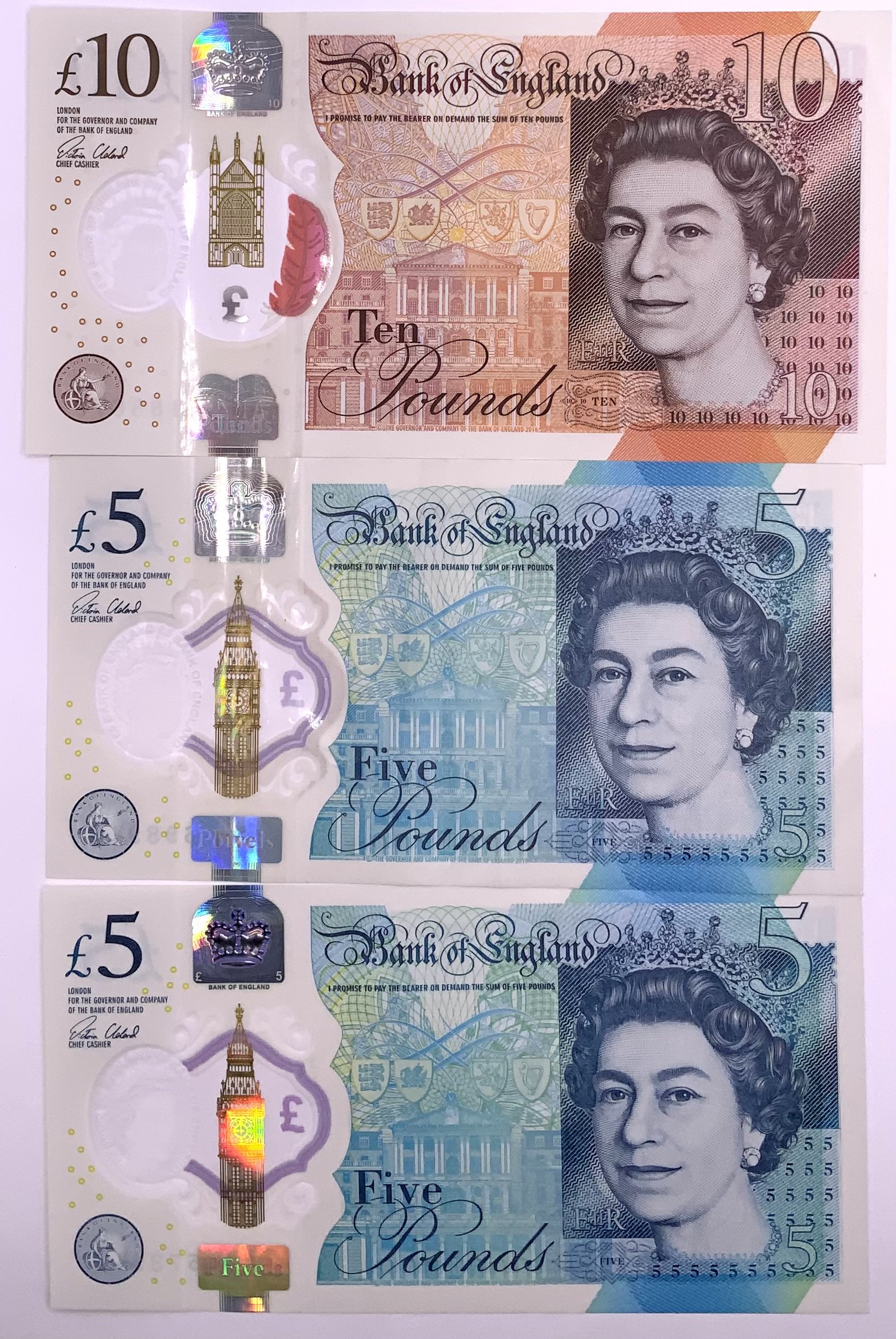 AK47 Serial number &#20132662755 note issue AK47573911/ AK47698918 together with &#201326627510 note AK47183670 (A)