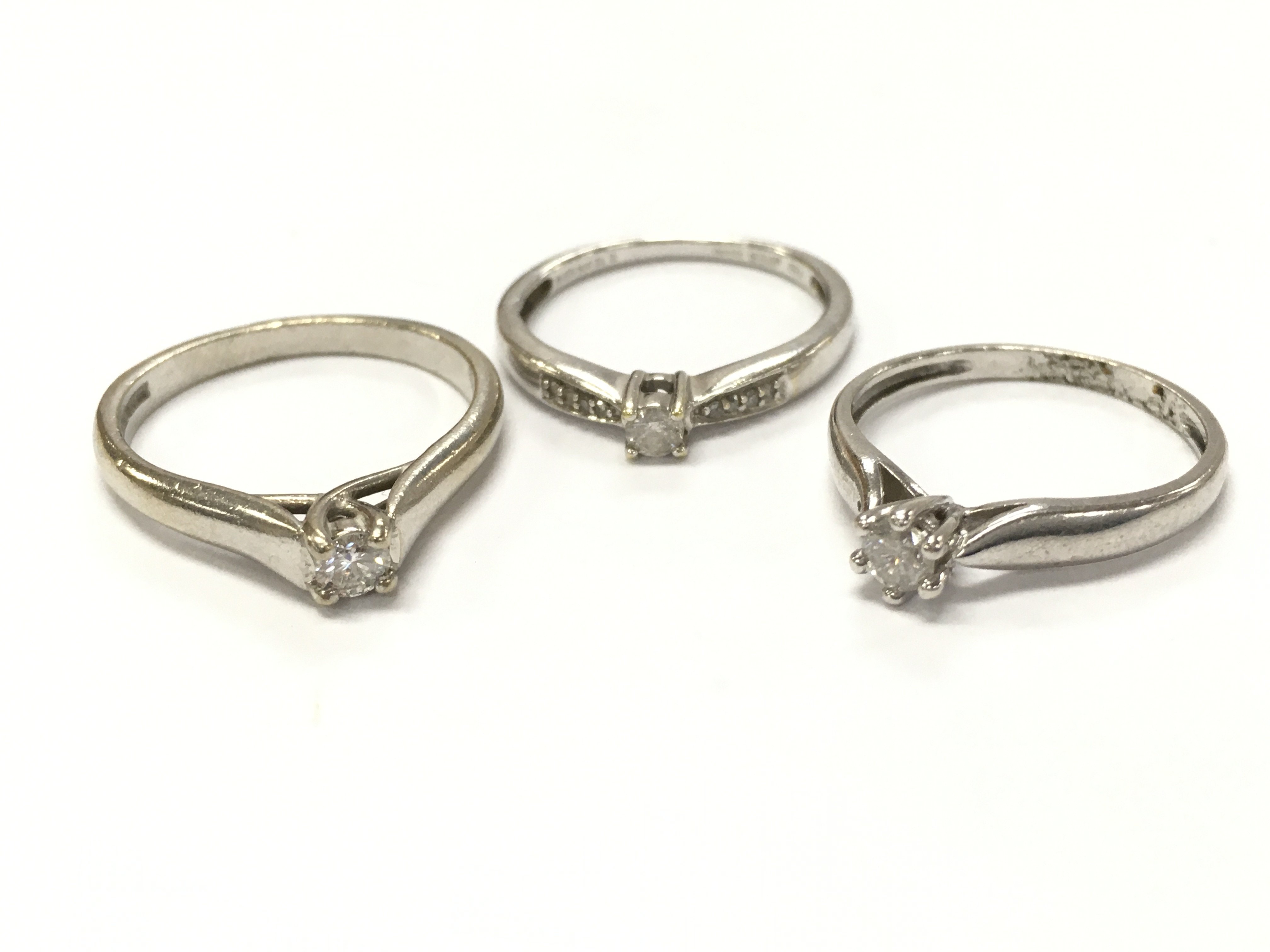 18ct white gold diamond solitaire rings sizes K, M, N/O. 7.7gPostage category A