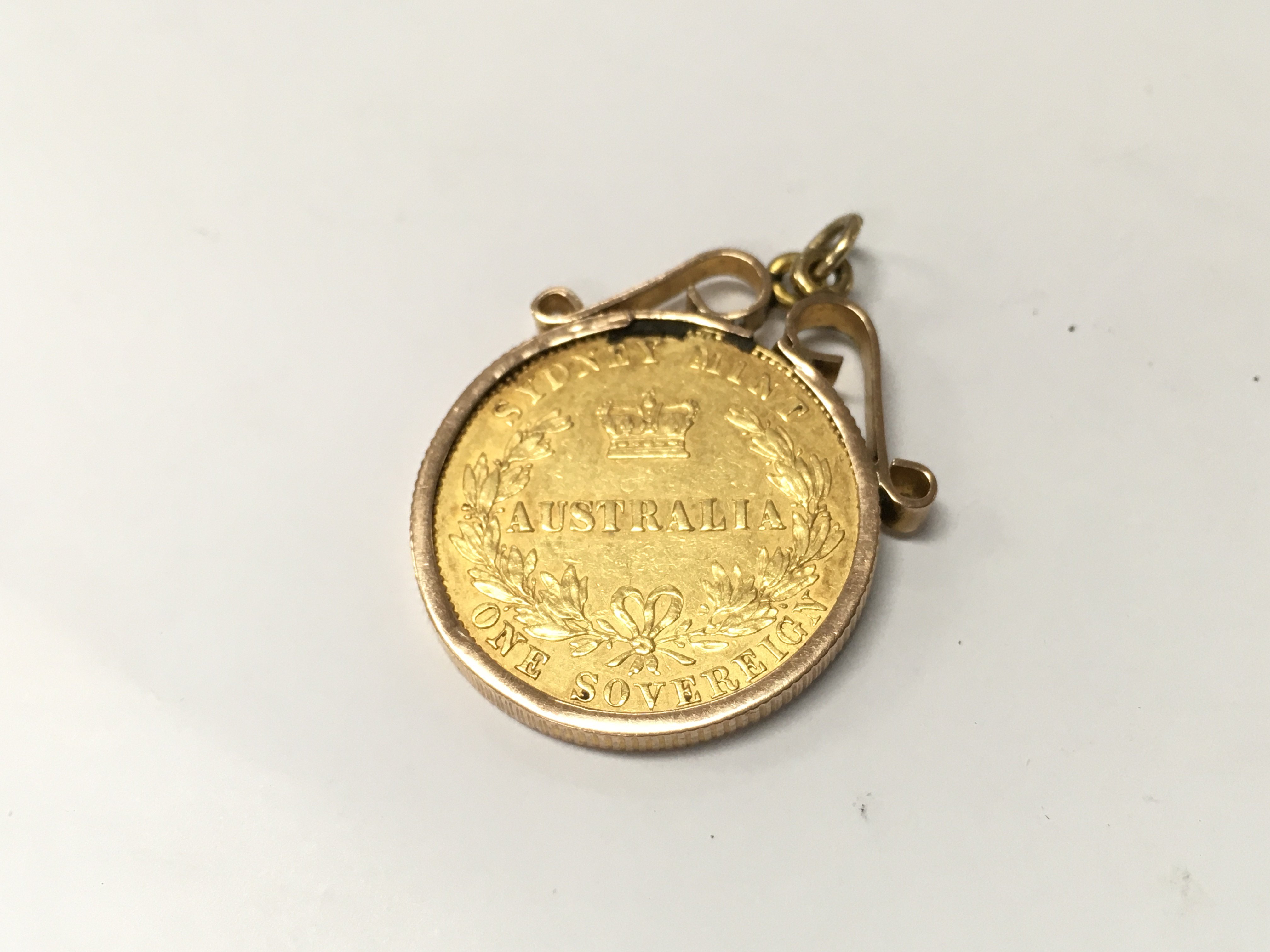 An Australian minted gold coin in a pendant mount. Approx weight 9.23 grams.