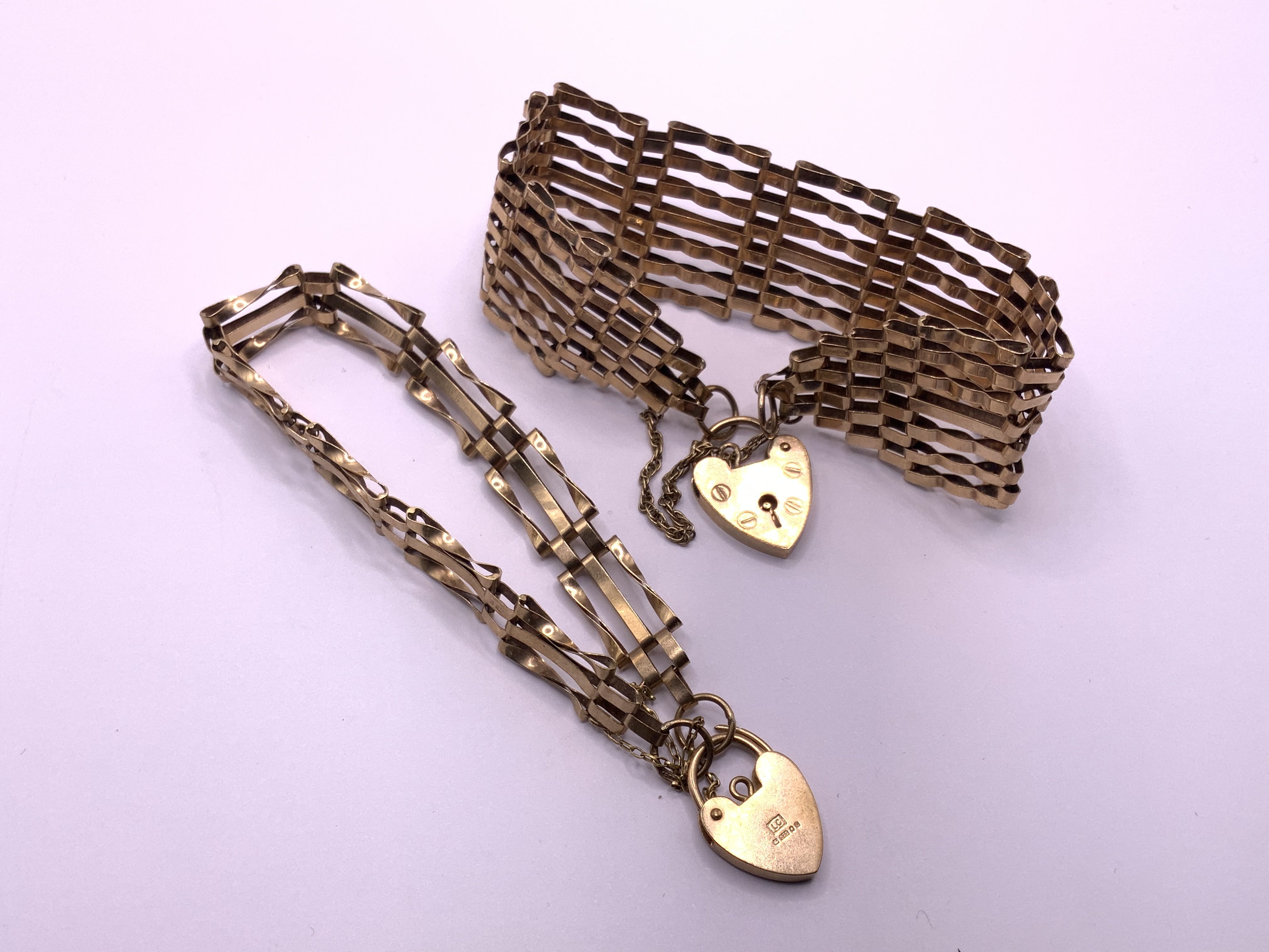 2 9ct gold gate bracelets, total weight 22.16g (A)