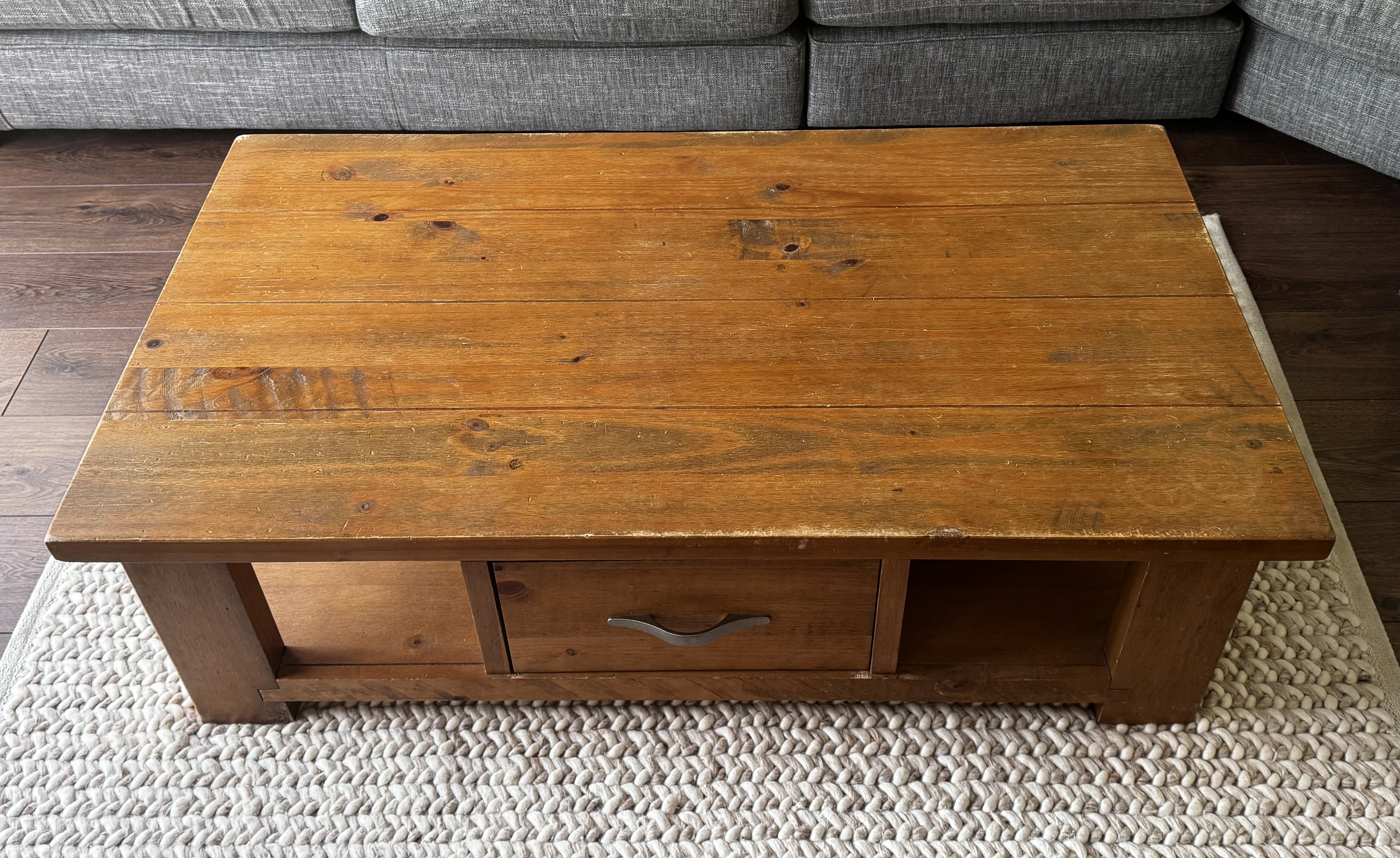 A modern pitch pine coffee table. 125cm x 70cm x 37cm