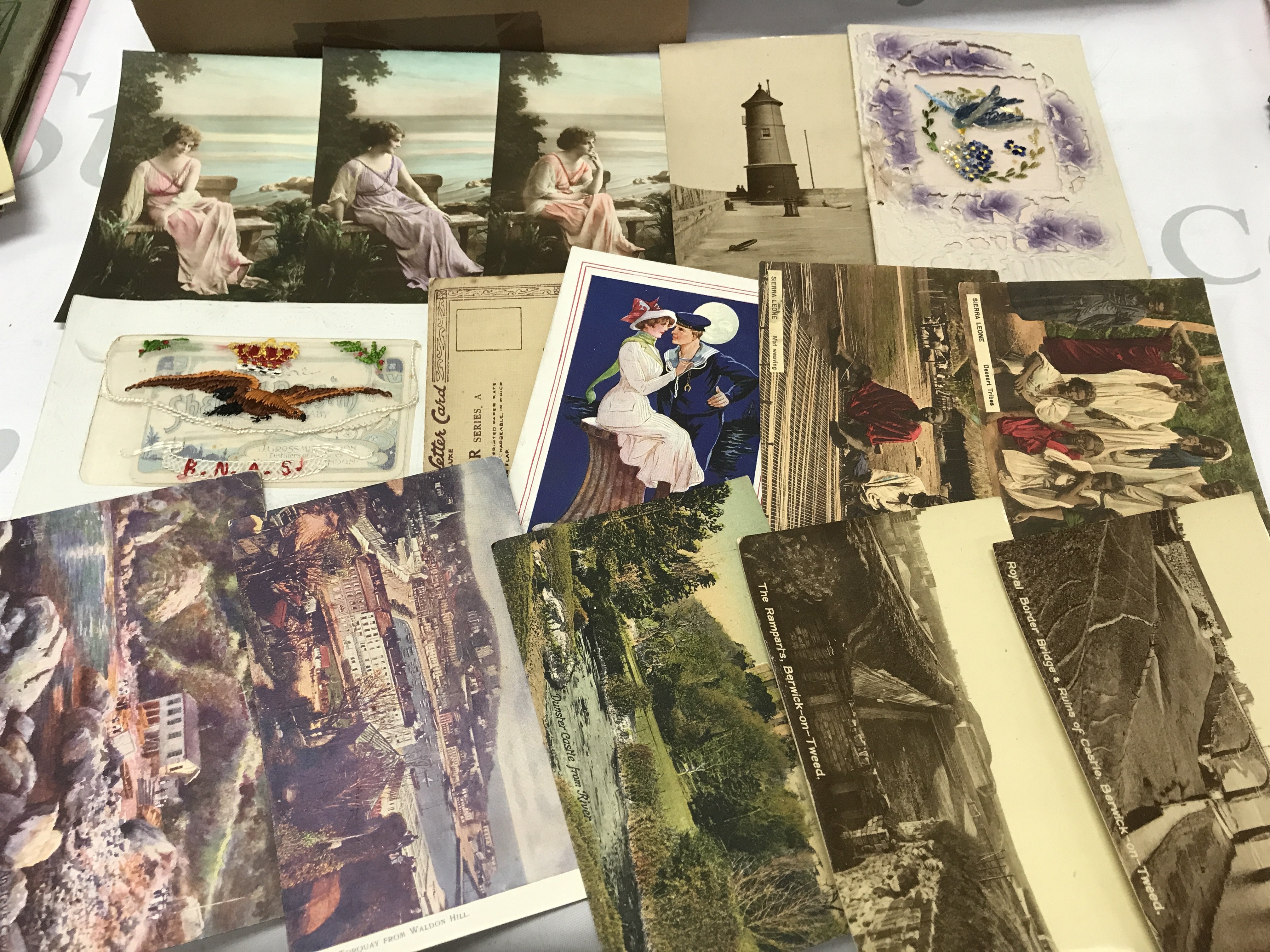 A box of loose cigarette cards. Postage category B. NO RESERVE