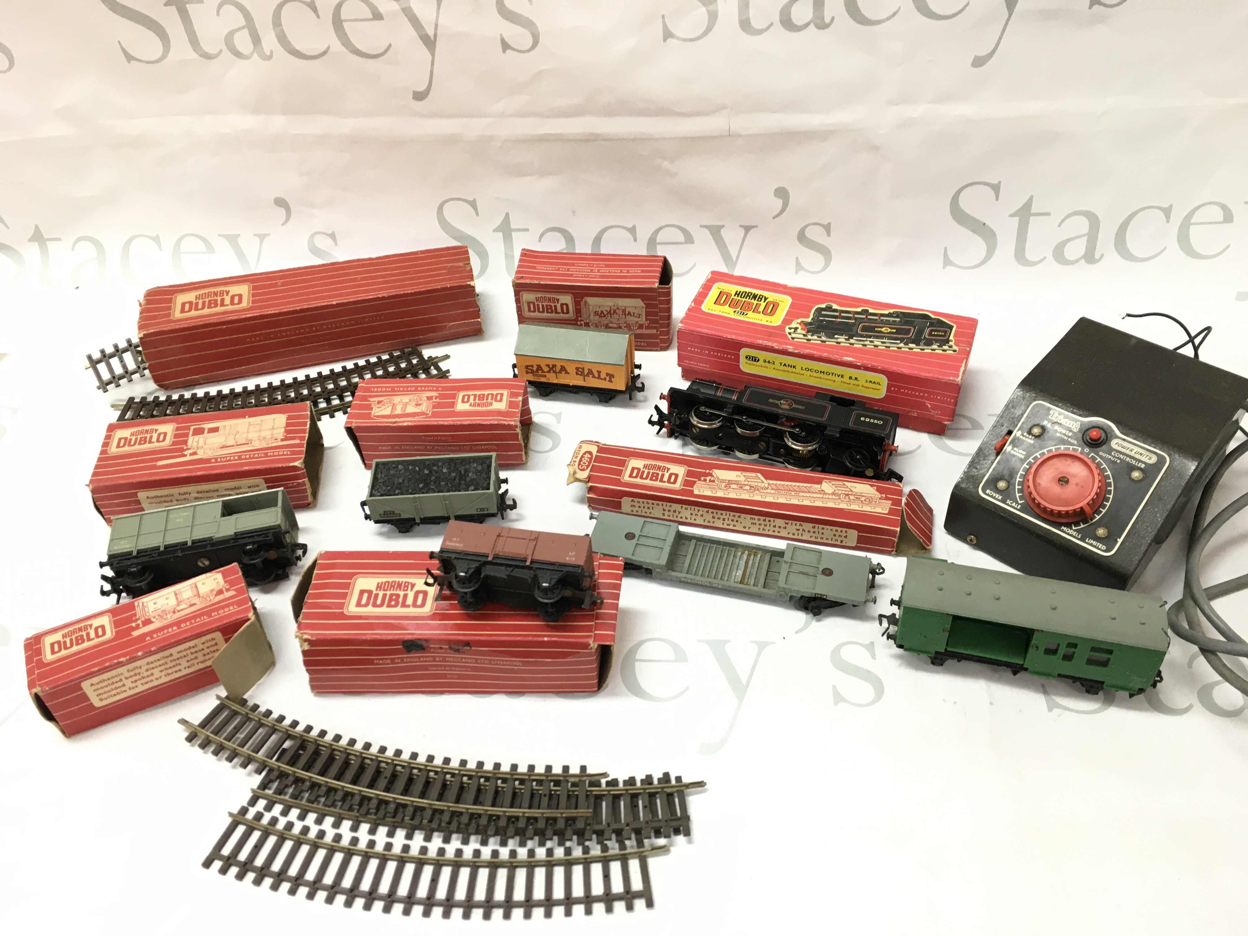 Hornby 00 Gauge Dublo , mostly boxed including 2217 0-6-2 Tank Locomotive B.R, Triang p.6 power unit . Postage category C