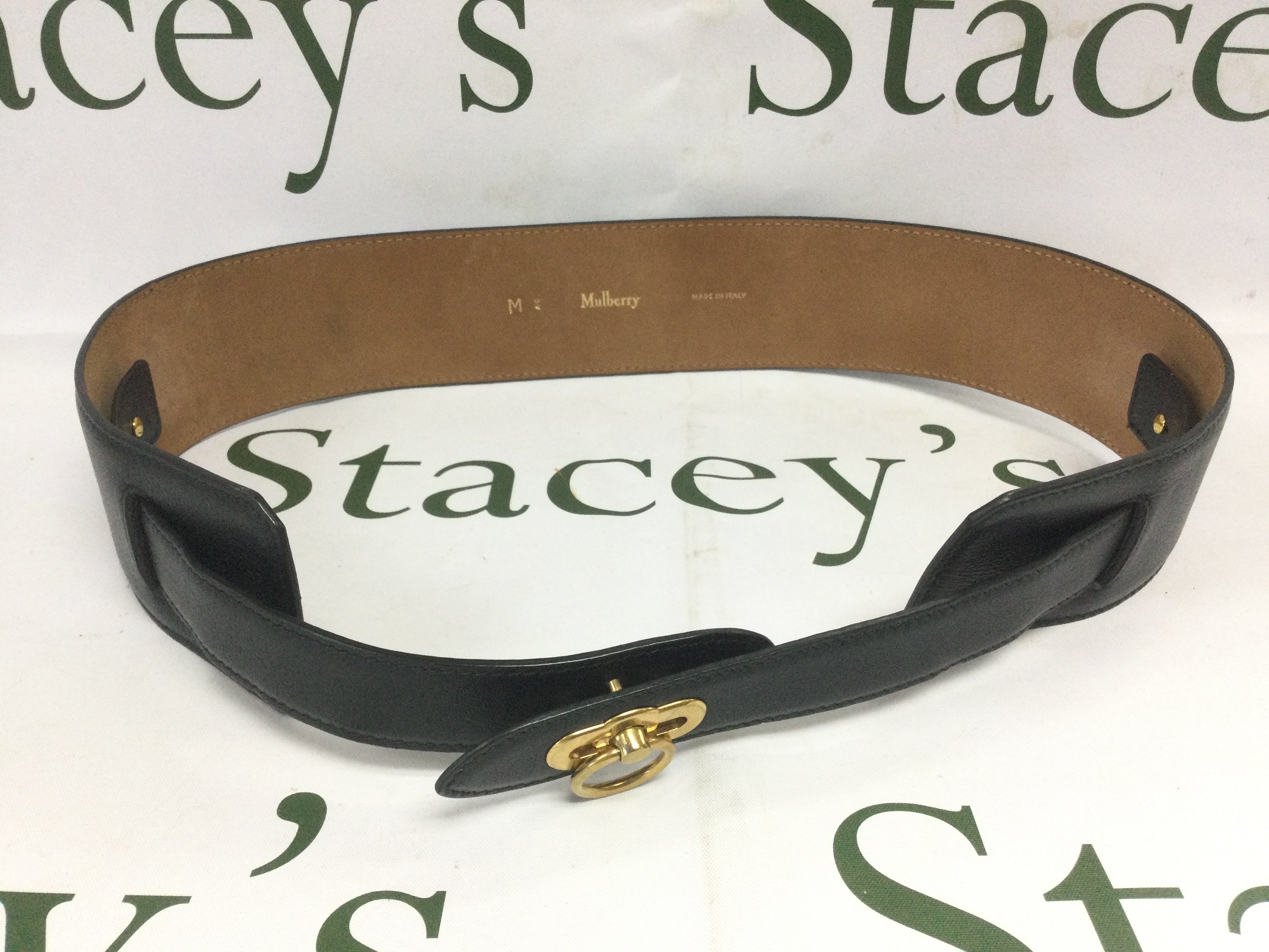 A Mulberry belt. Shipping category B.