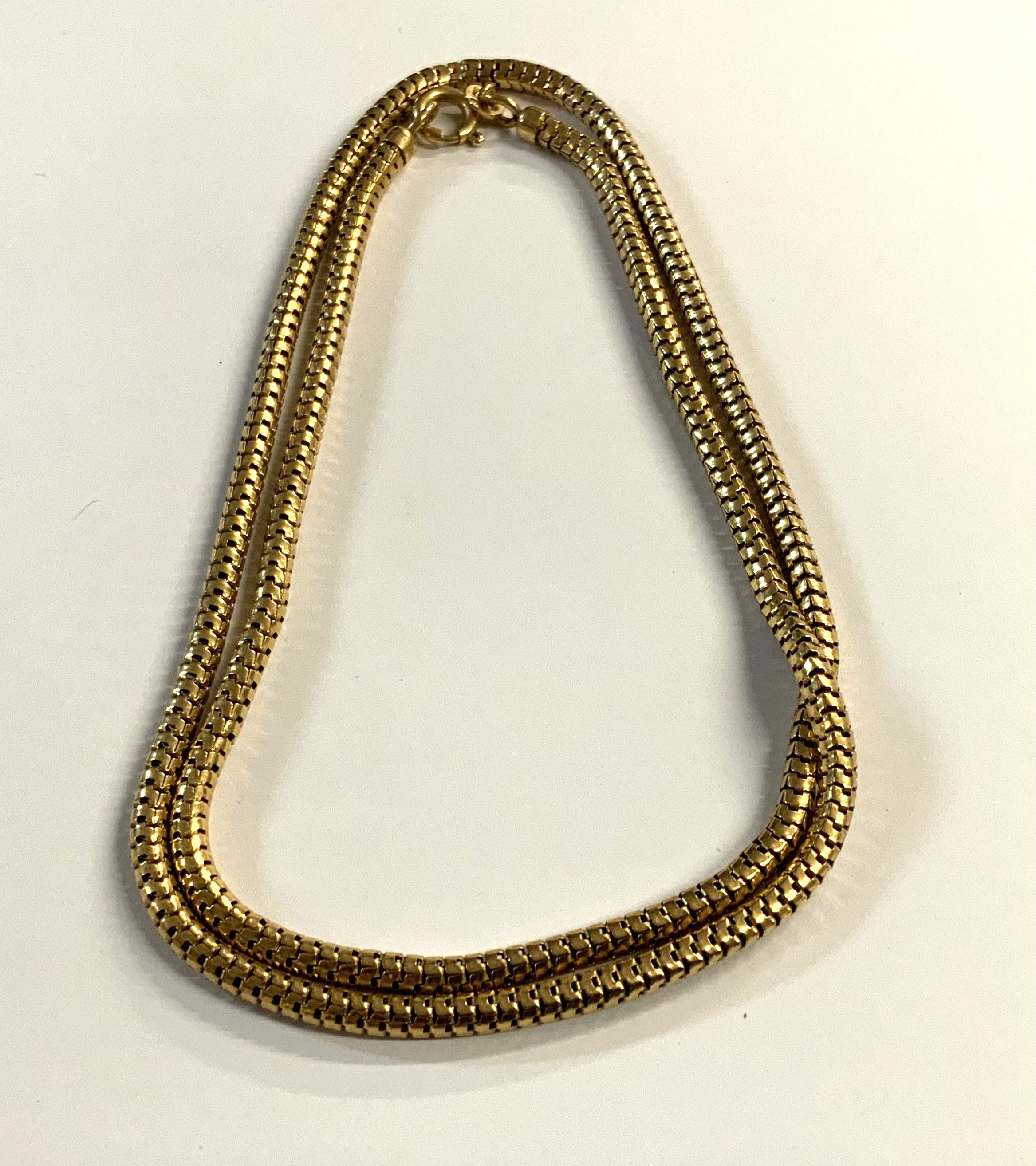 An 18ct yellow gold rope design chain (slight a/f), 16g (A)