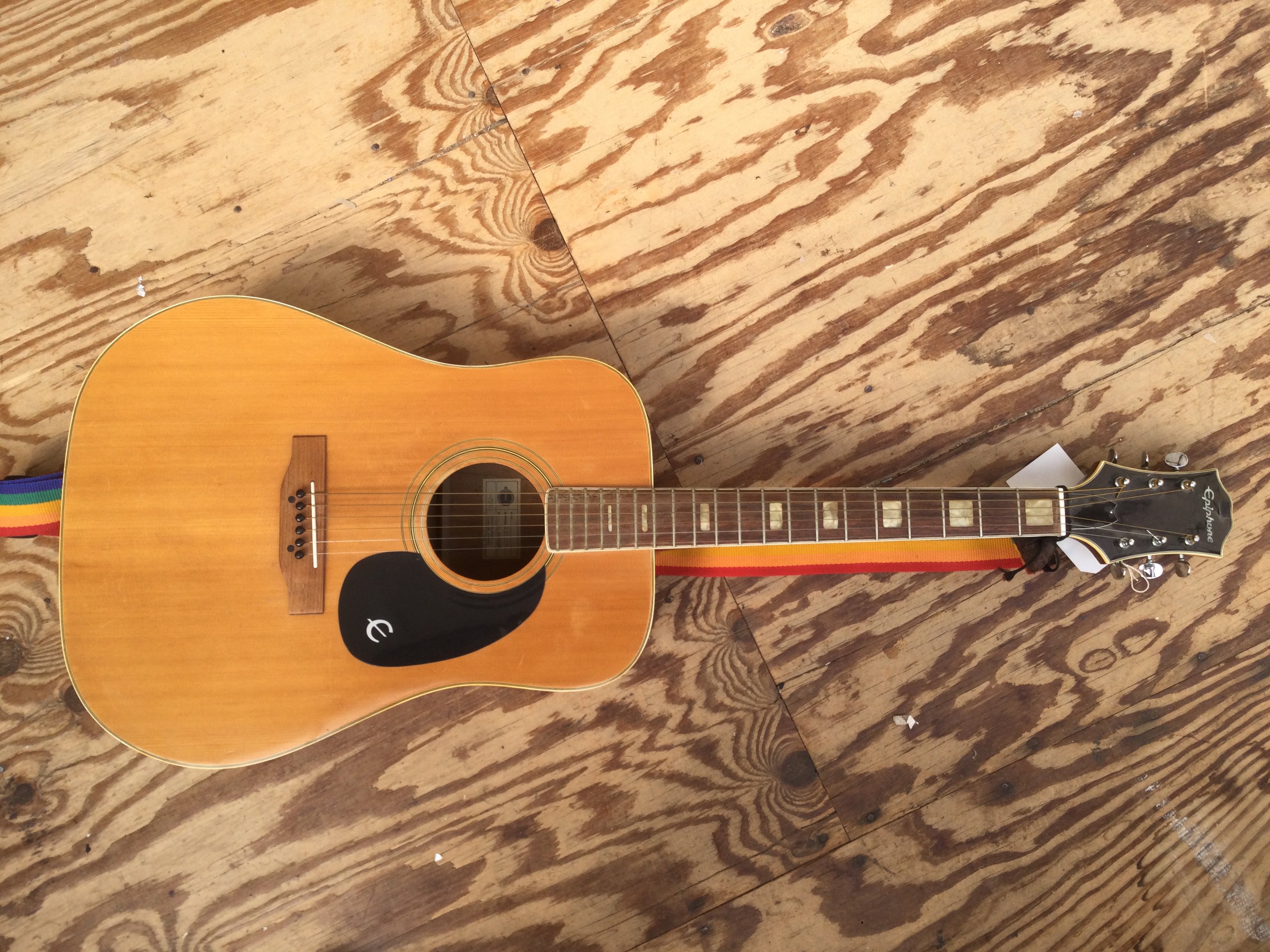 An Epiphone Eldorado FT-350 acoustic guitar. No case. Neck crack.