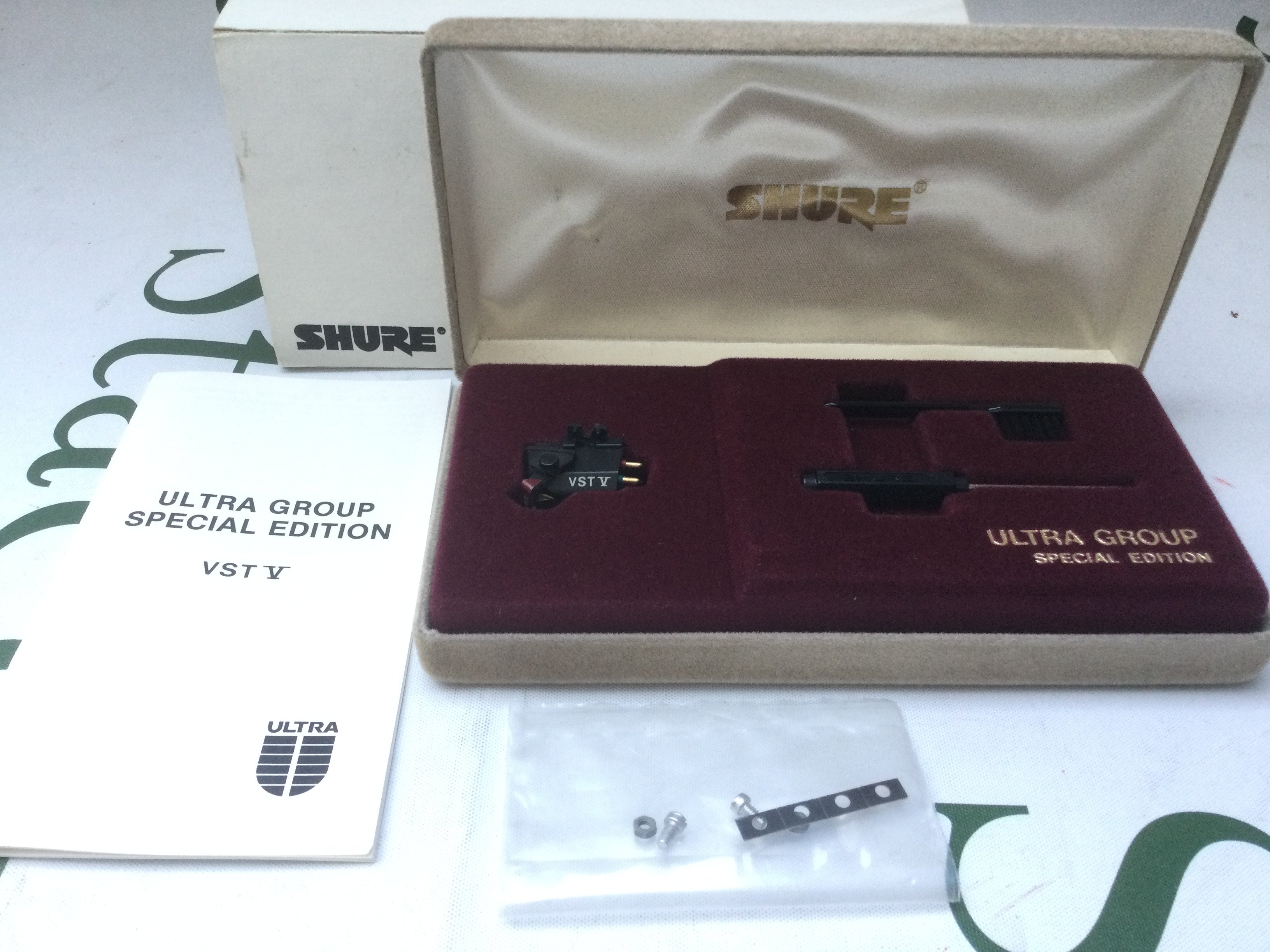 A boxed Shure Ultra 500 HiFi stereo MM cartridge with booklet etc.