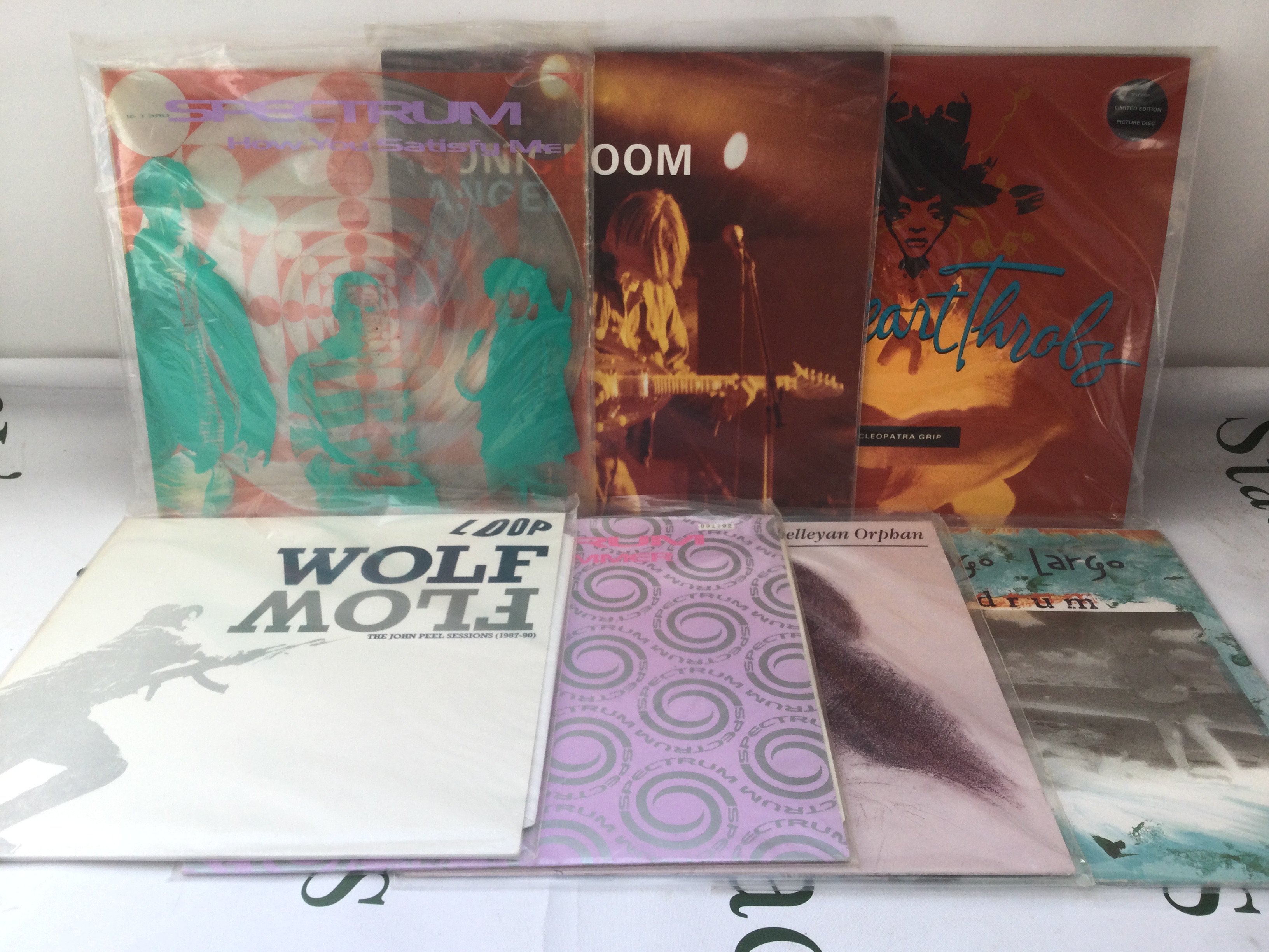 Fourteen shoegaze / ethereal indie rock LPs and 12" singles by various artists including Hugo Largo, The Heart Throbs and others.