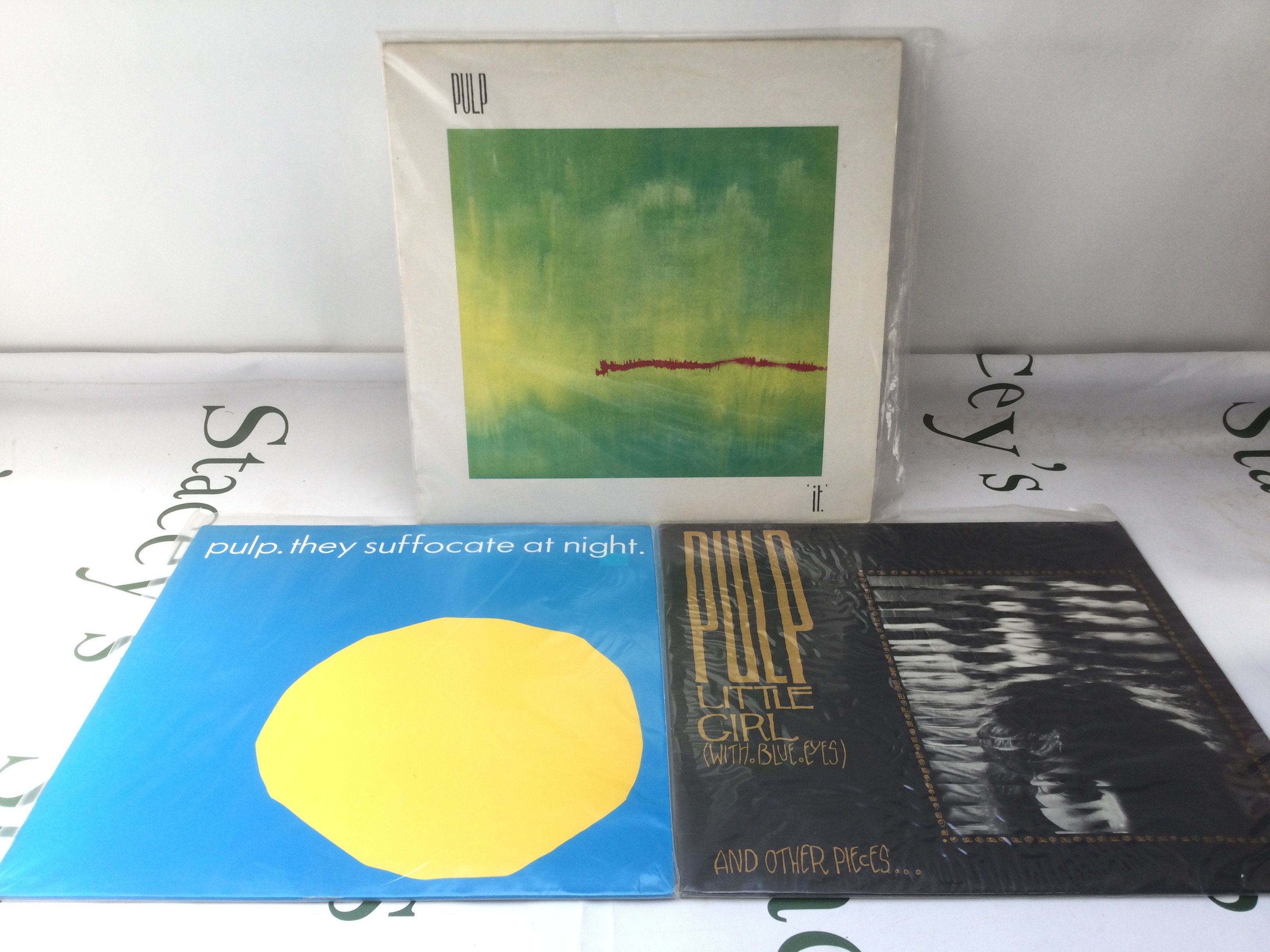 A first UK pressing of the It LP by Pulp, limited to 2000 copies only plus two early Pulp 12" singles.