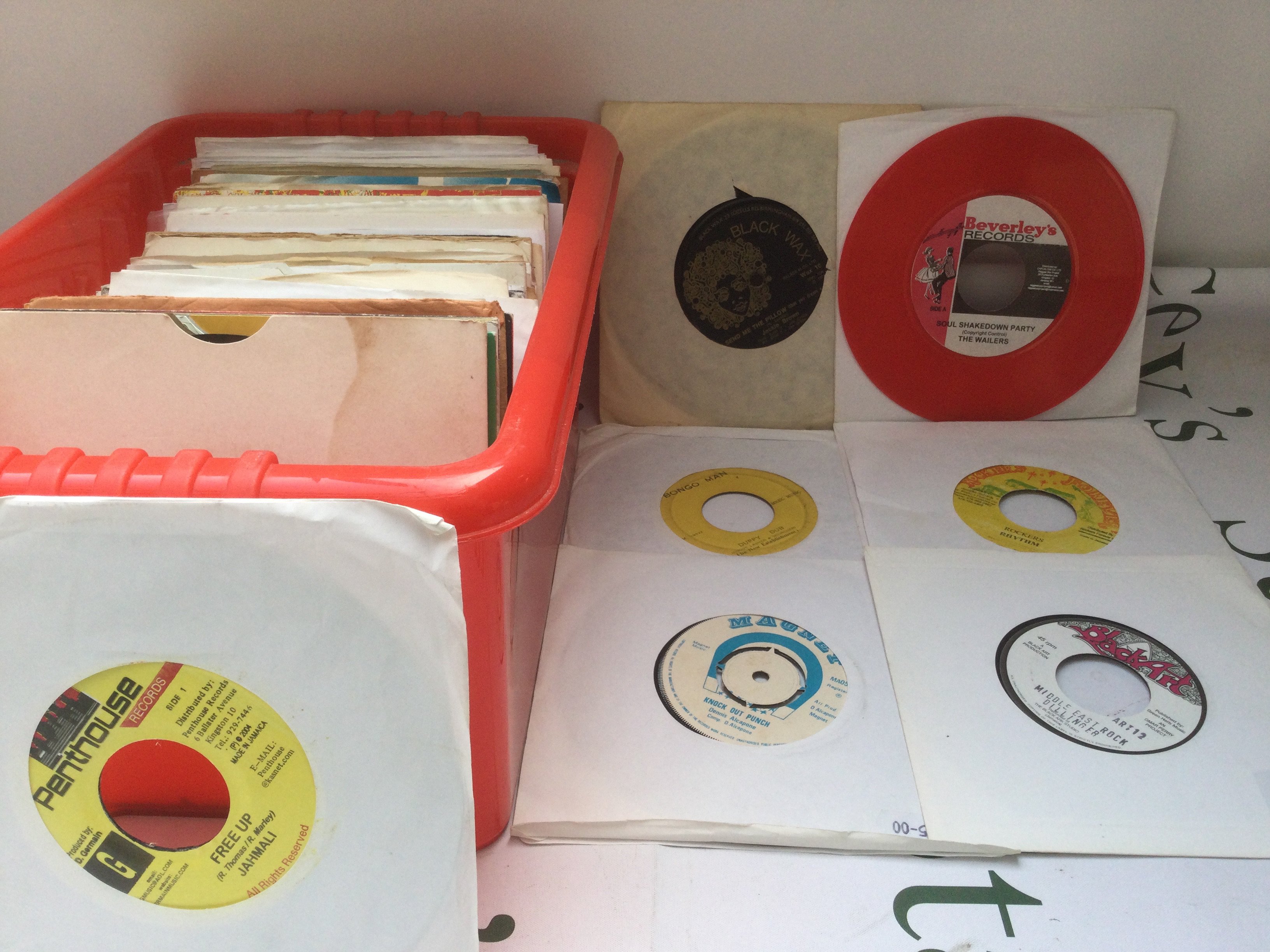 A collection of reggae 7" singles comprising Jamaican pressings by various artists including The Wailers, Dillinger and many more.