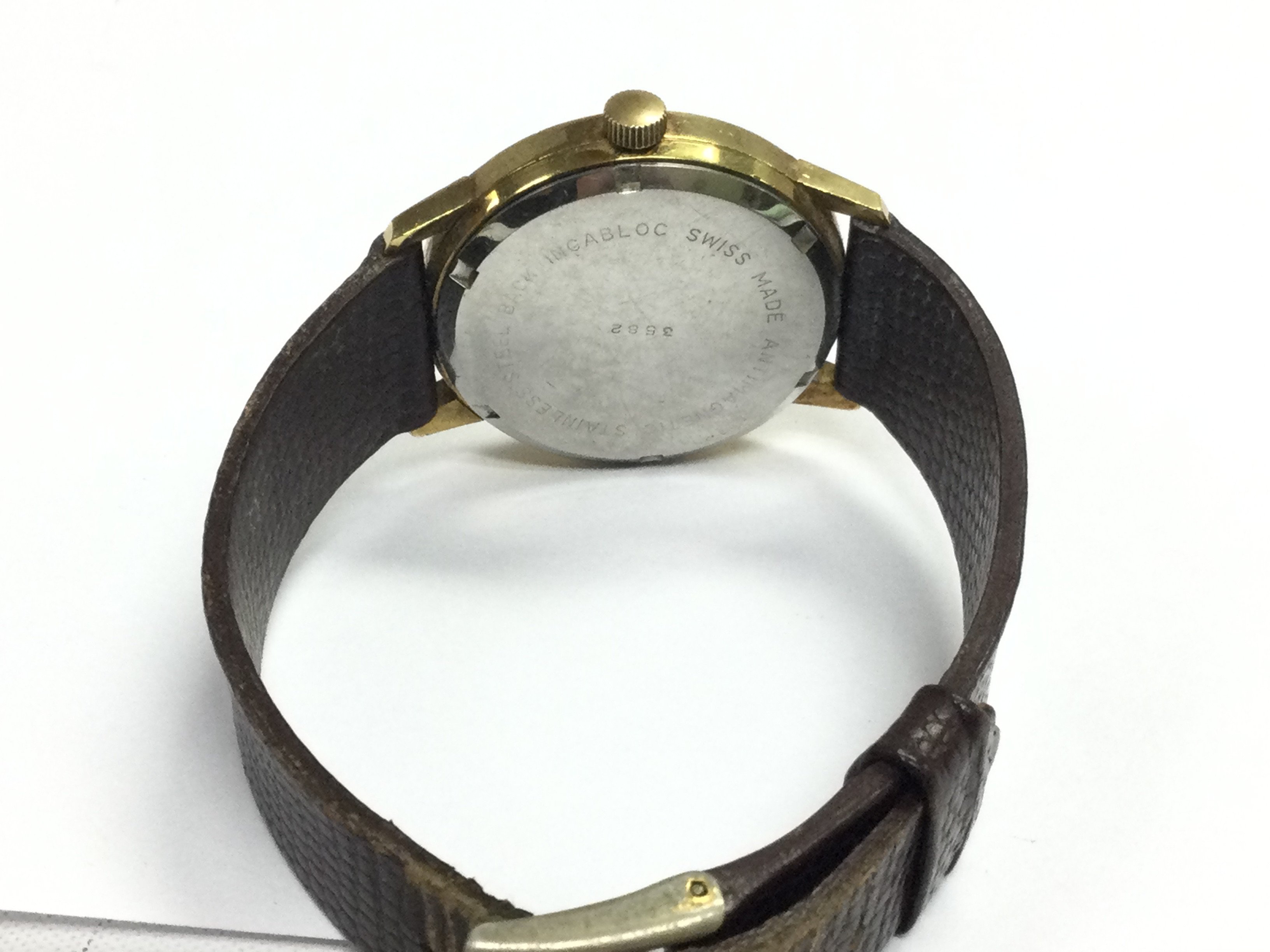 A Delvina 17 jewel wrist watch. Postage category A. NO RESERVE