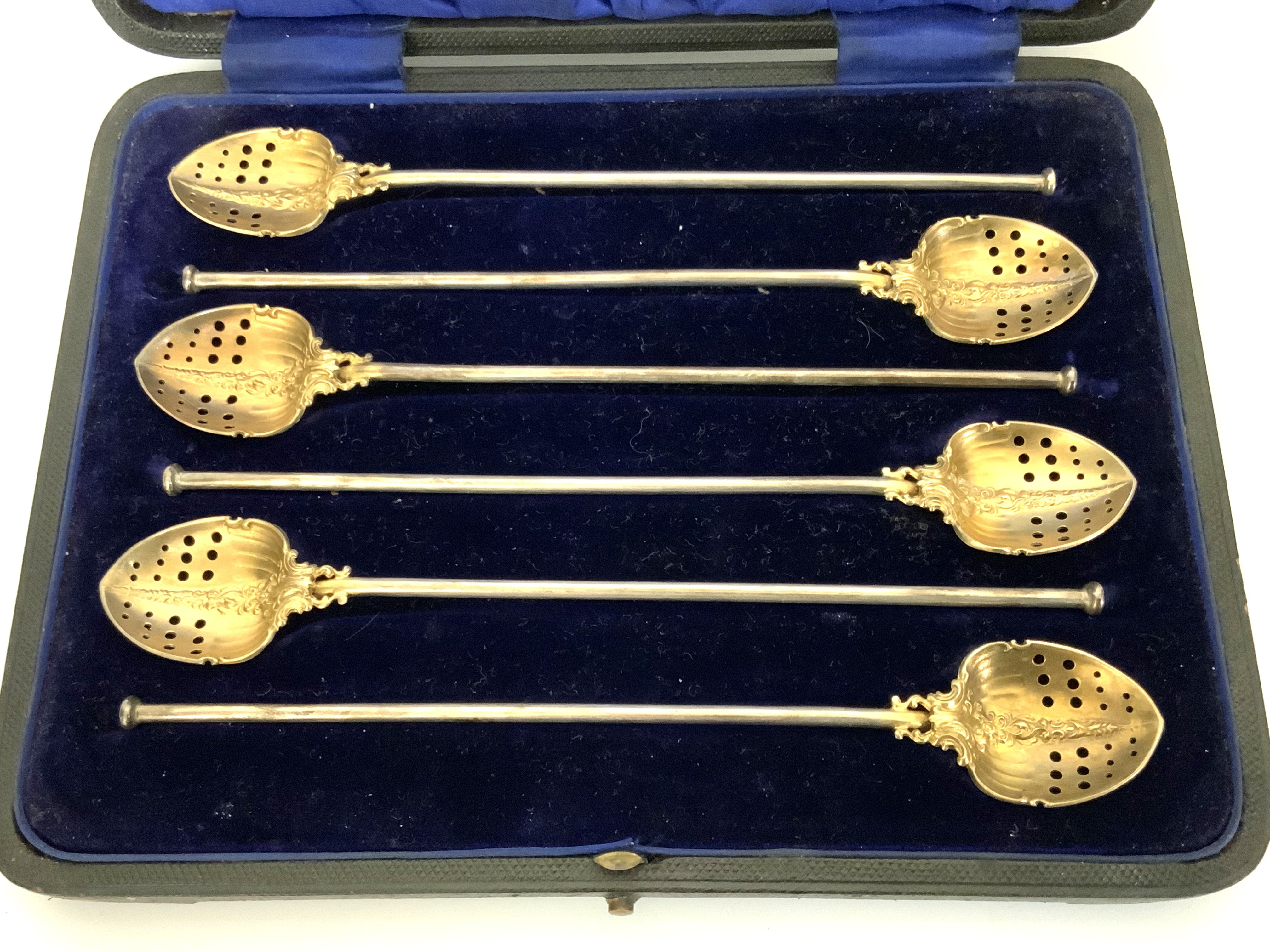A cased set of Sterling silver Cocktail stirrers / straws, Marked G.M.Co sterling silver. (B)