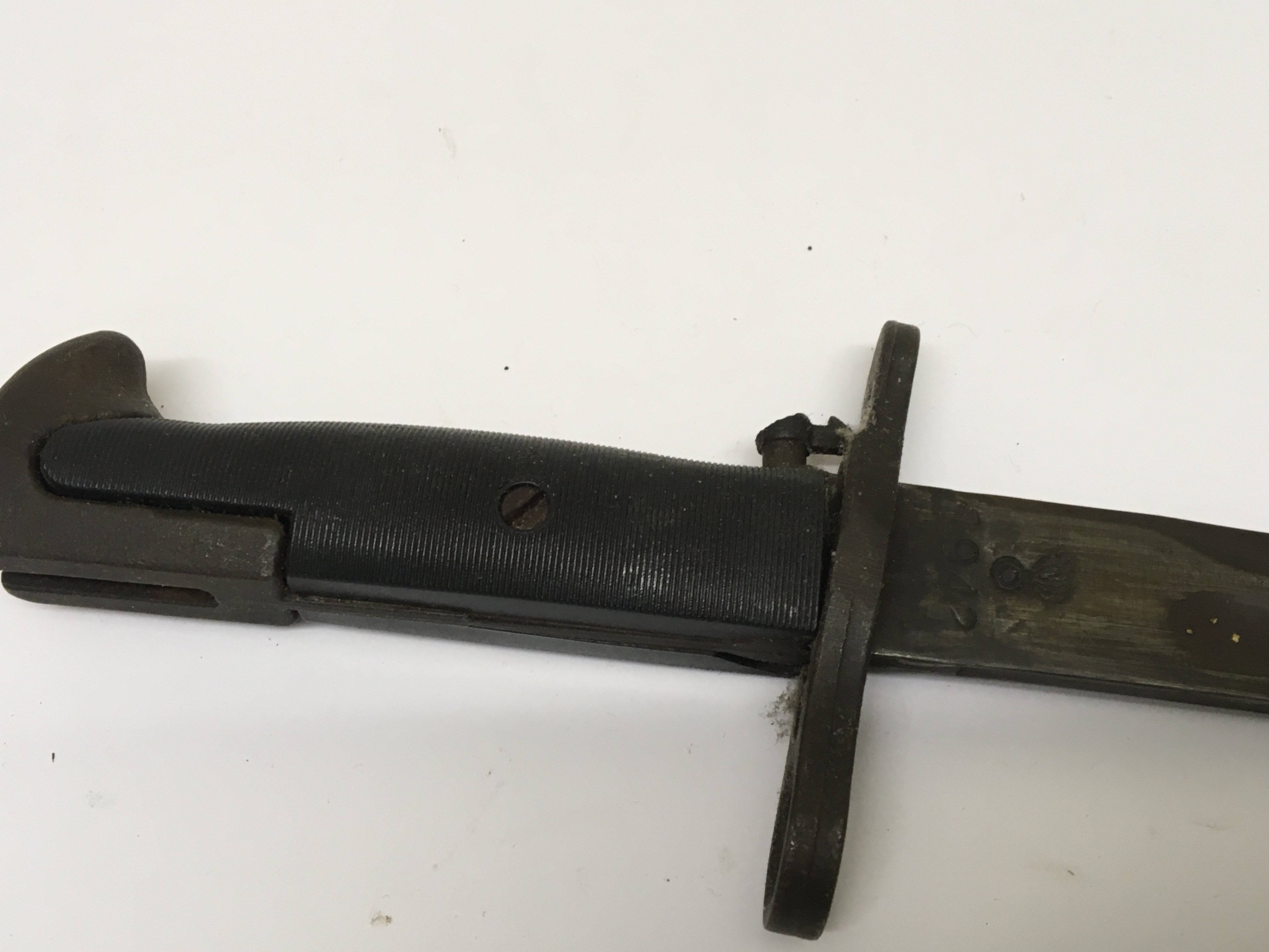 A II world war American bayonet the blade stamped US and date stamp 1942. NO RESERVE