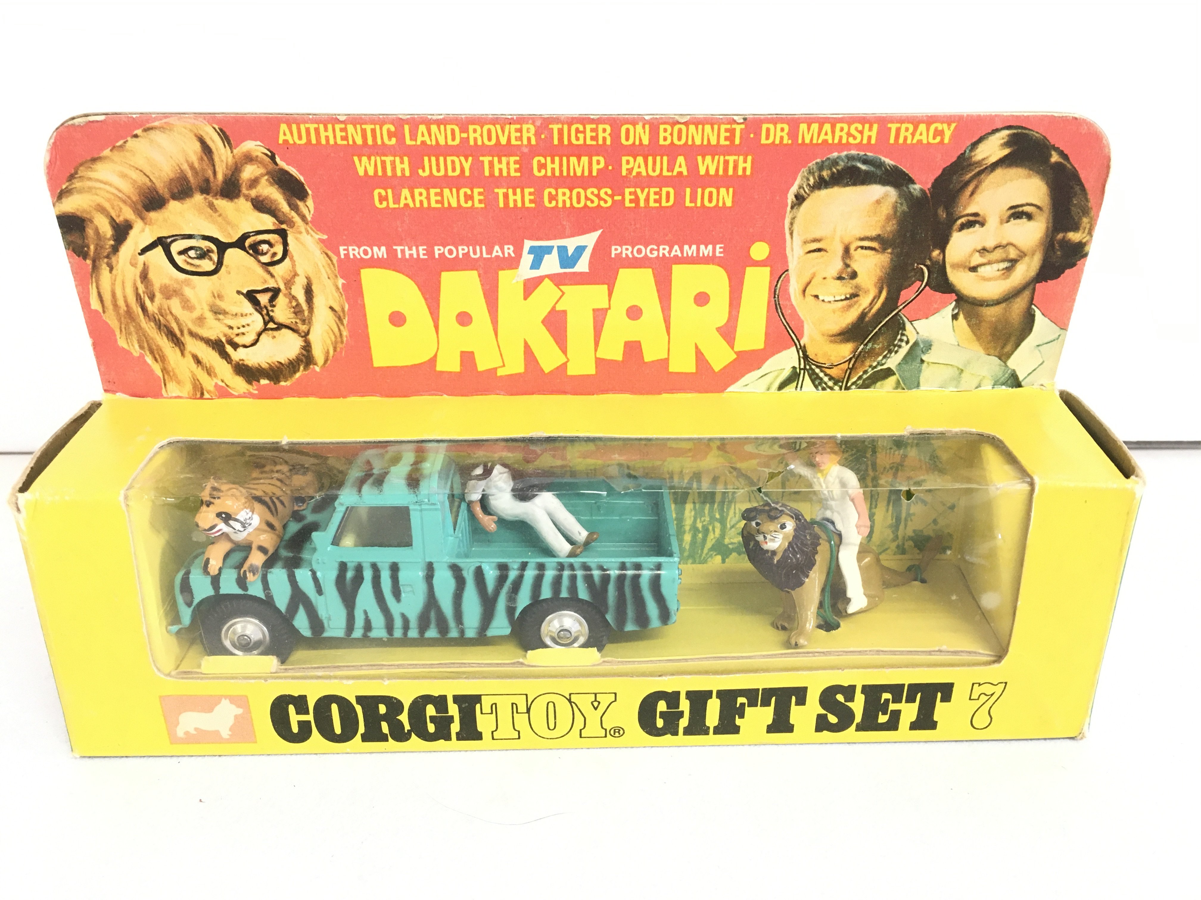 A Boxed Corgi Gift Set 7 Daktari.