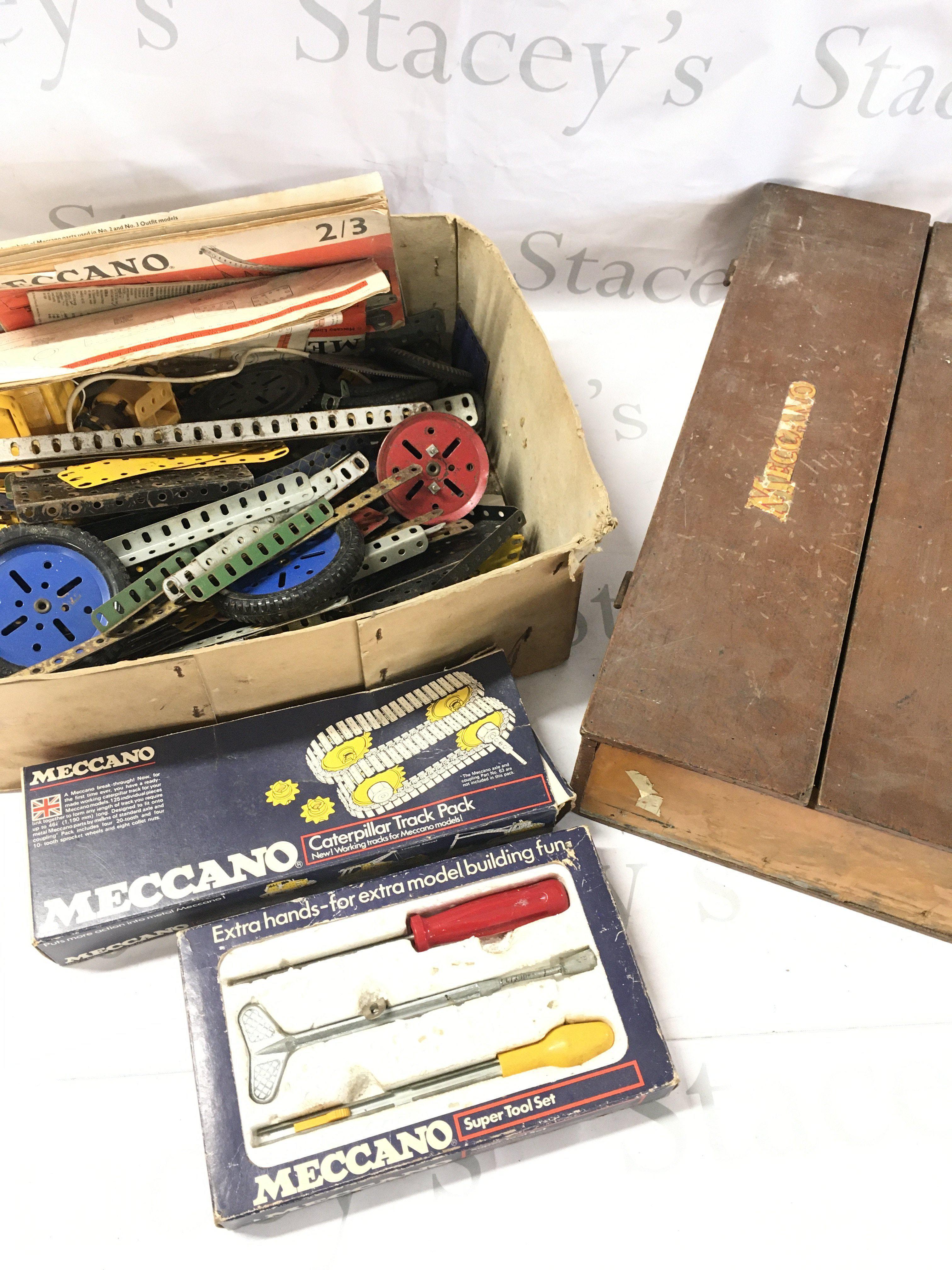 A Collection of Meccano including A Catapillar Track Pack.
