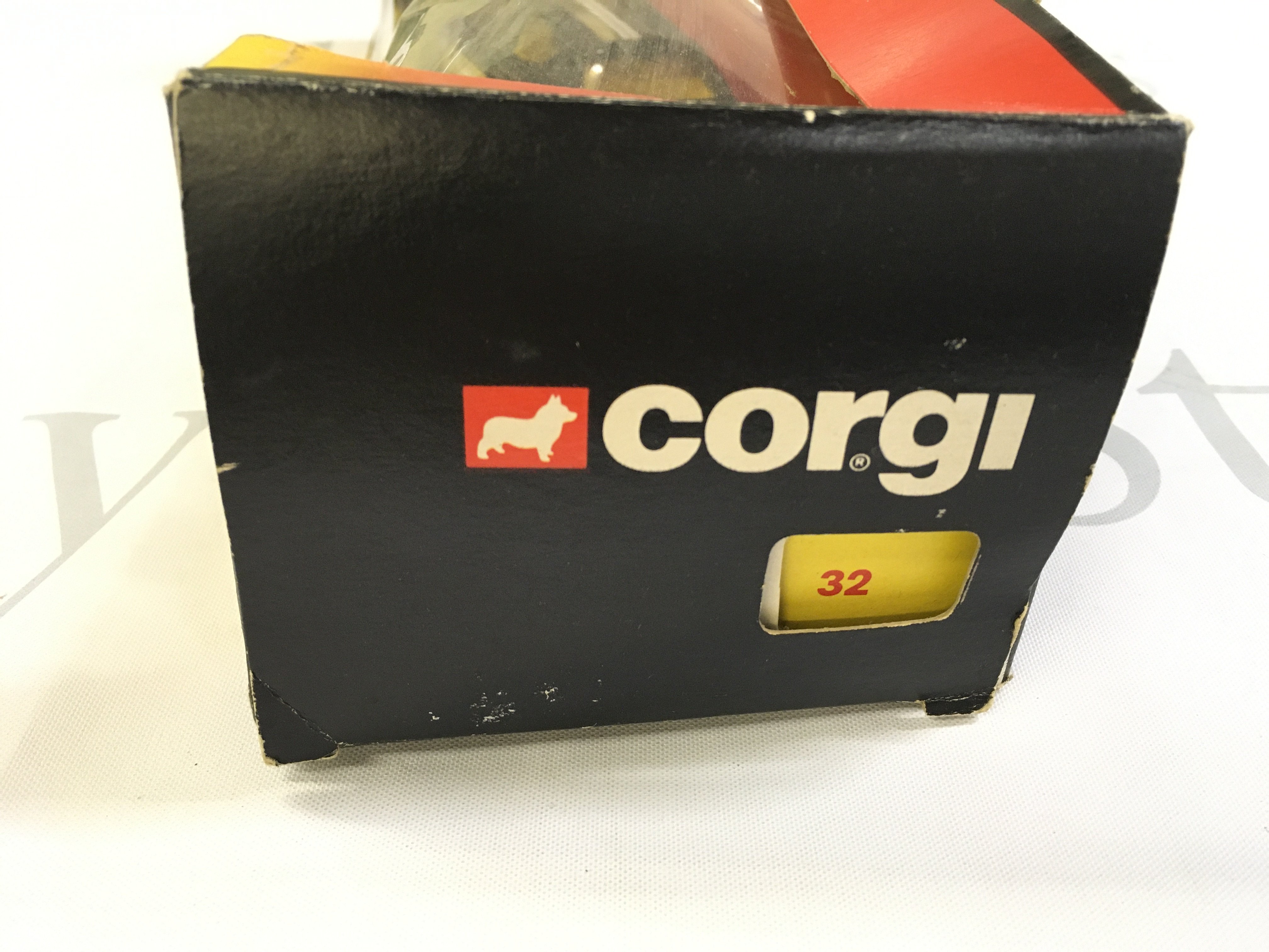 A Boxed Corgi Gift Set #32 Lotus Elite and Lotus F1 Car On Trailer