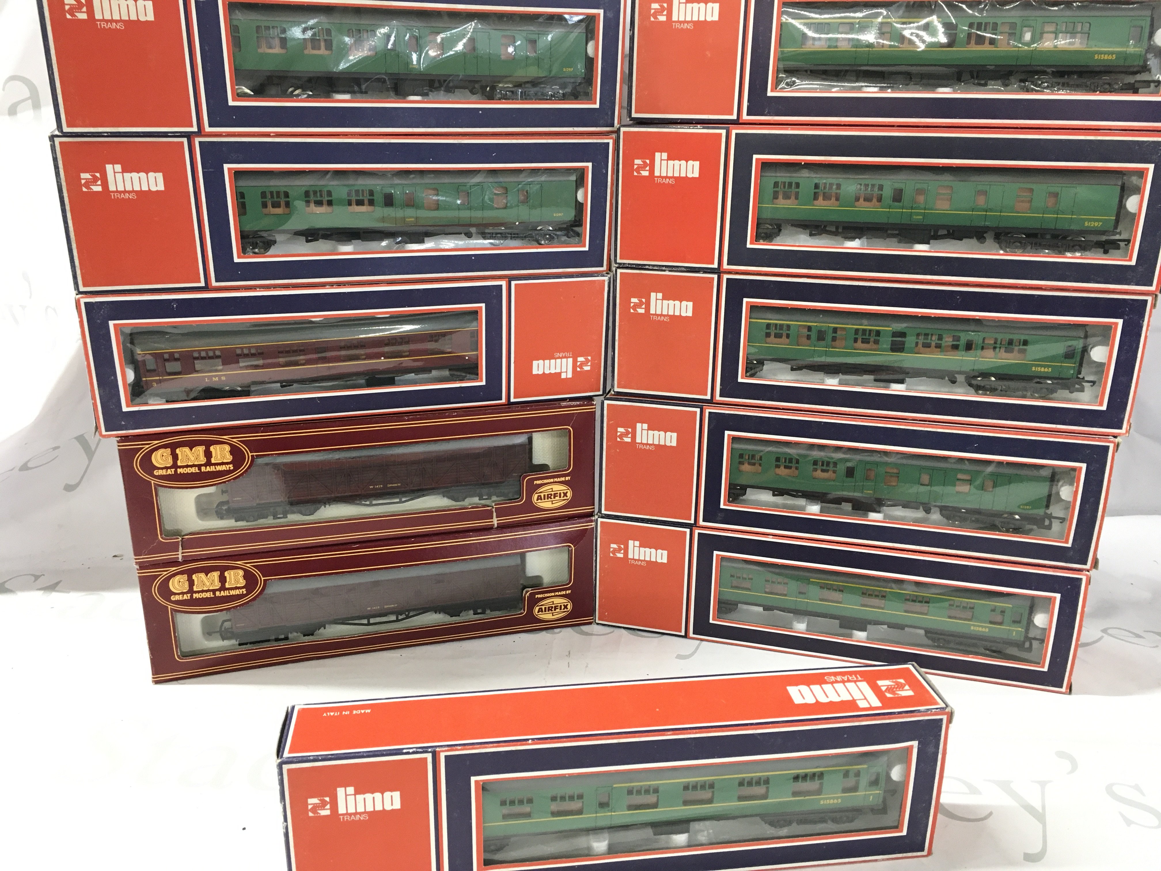 11 Boxed 00 Gauge Coaches By Lima And Airfix. No Reserve.