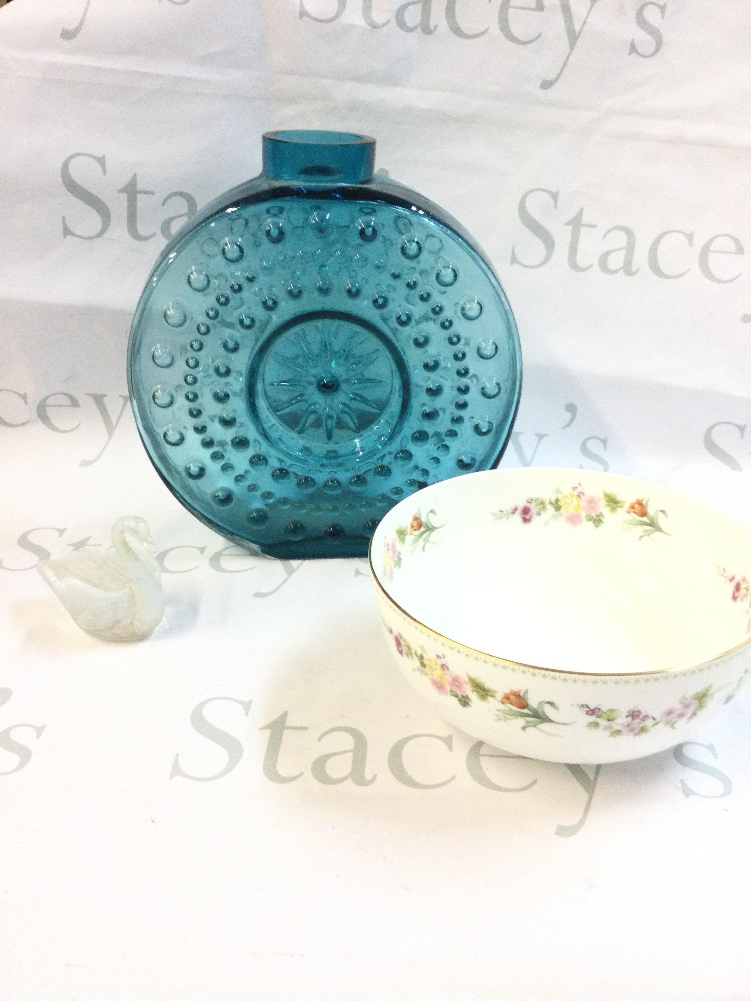 An mid 20th century art glass vase ,a Wedgwood Mirabelle bowl and a pearlescent swan figure. This lot cannot be posted