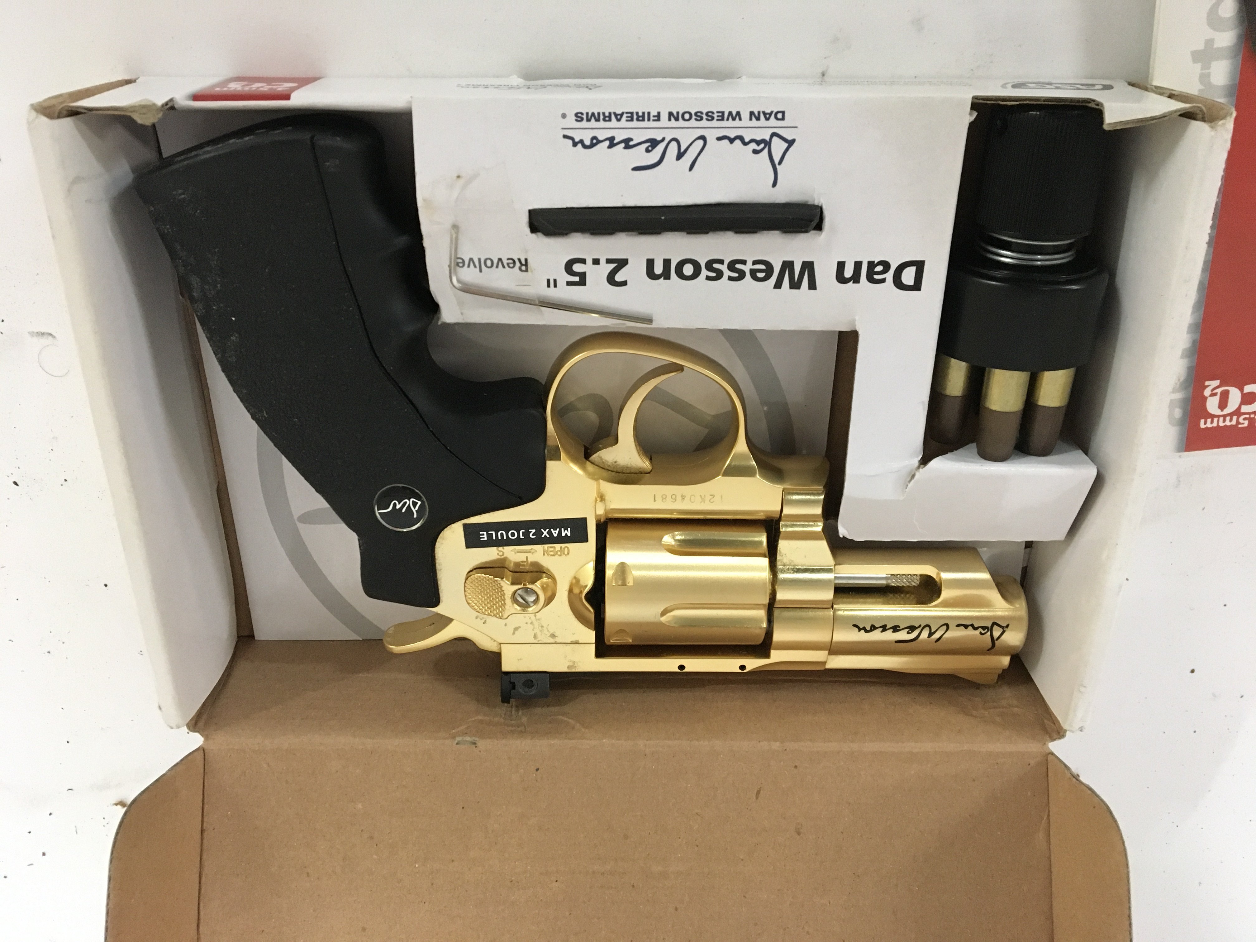 A Dan Wesson Air Pistol .177 caliber in a fitted box with paperwork.