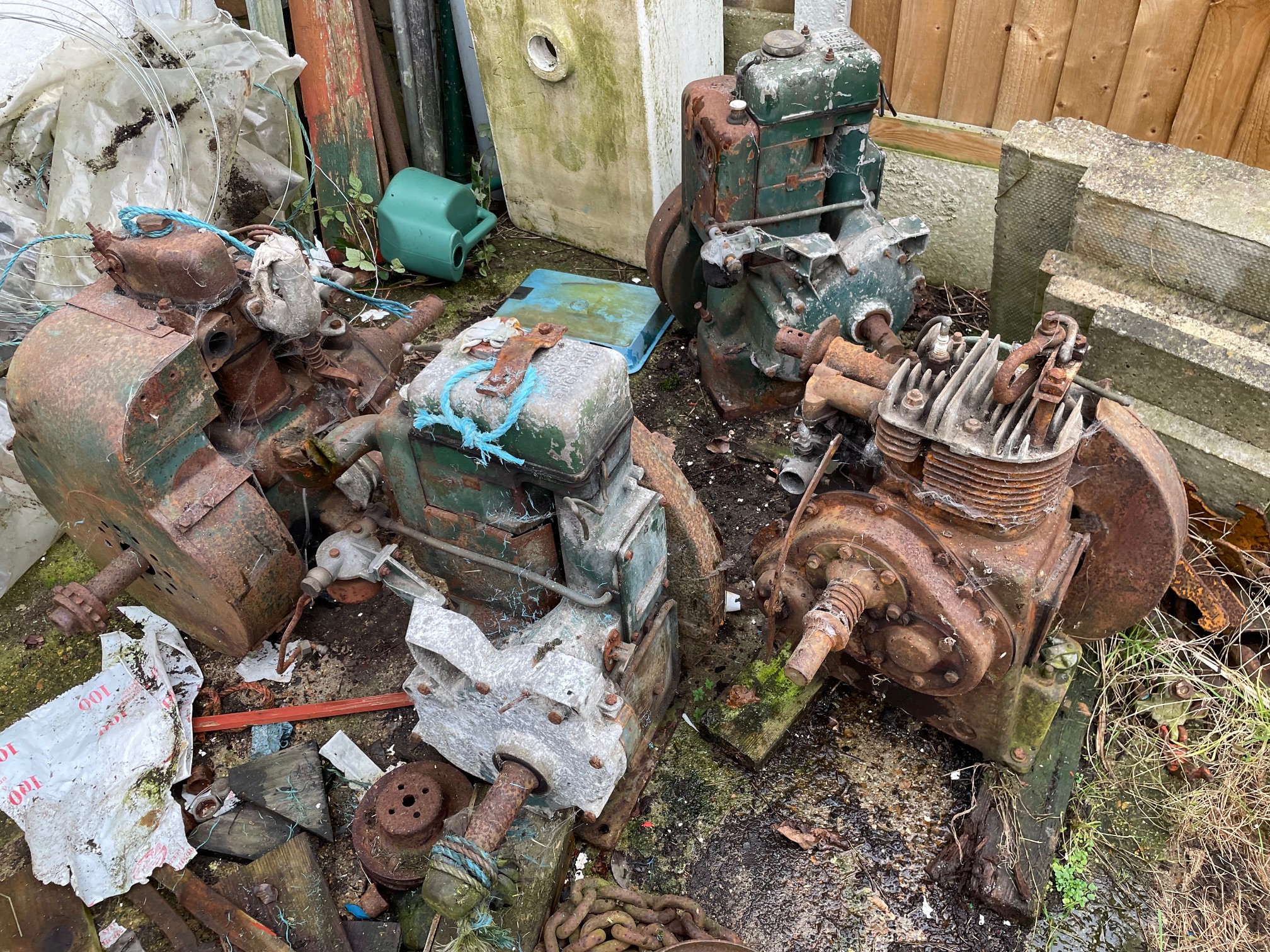 A Collection of 4 Lister diesel engines for spares SOLD IN SITU we have a dedicated viewing day on Saturday 12th April between 10am - 2pm via appointment, please contact the office for additional address information.