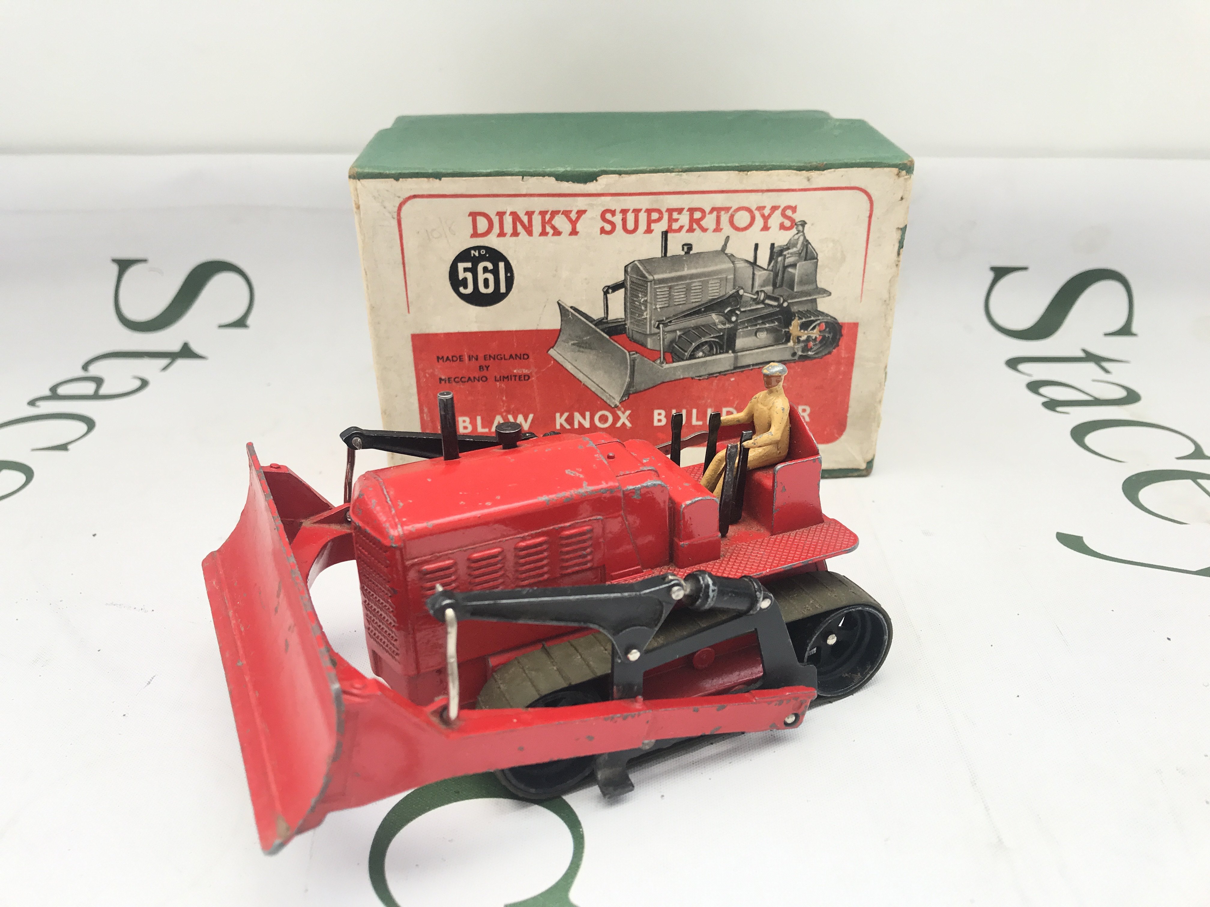 A Boxed Dinky Toys Blaw Knox Bulldozer #561. No Reserve.