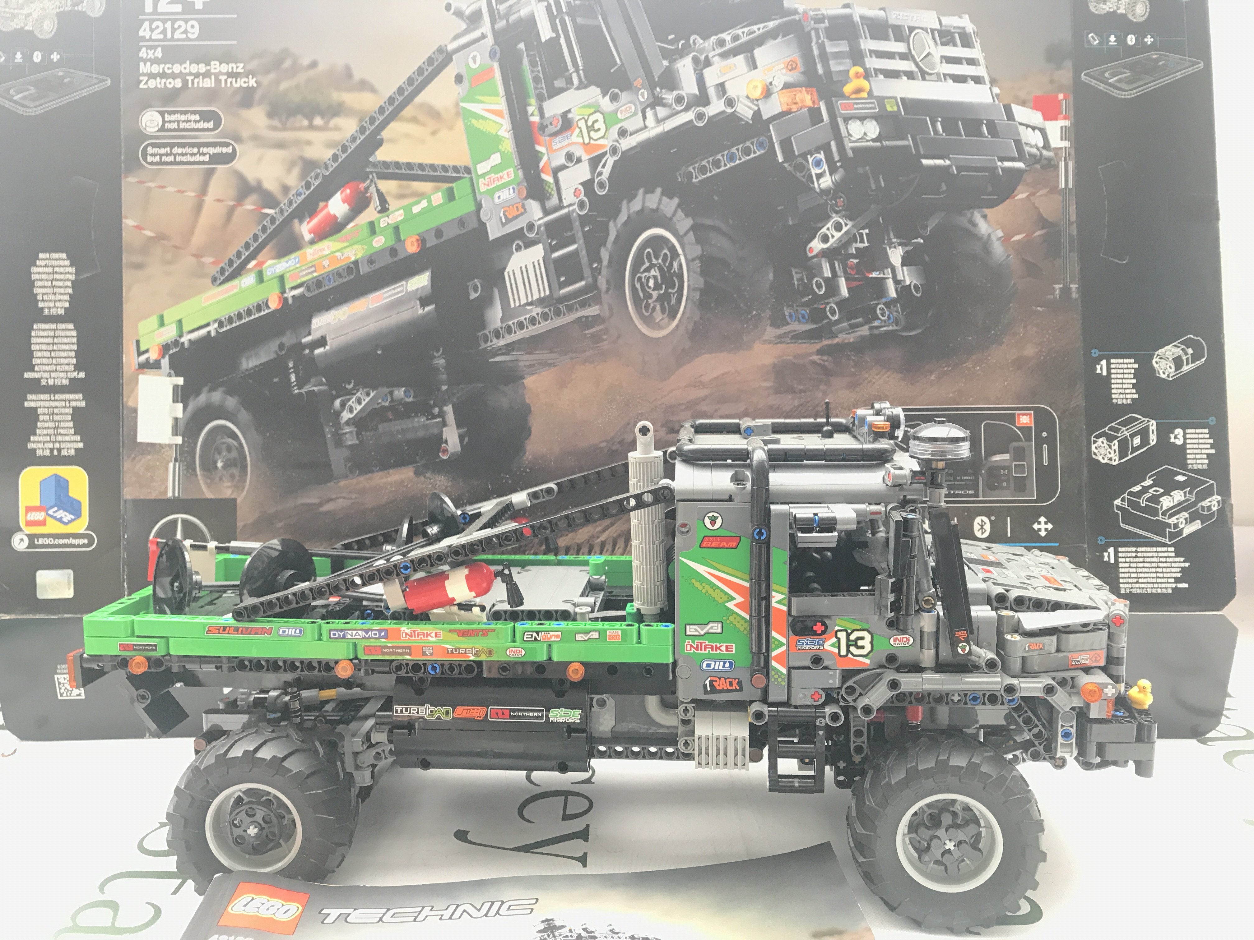 A Lego 4X4 Mercedes-Benz Zetros Trail Truck #42129 With Box And Manual. This Lot Cannot Be Posted In House.(2).