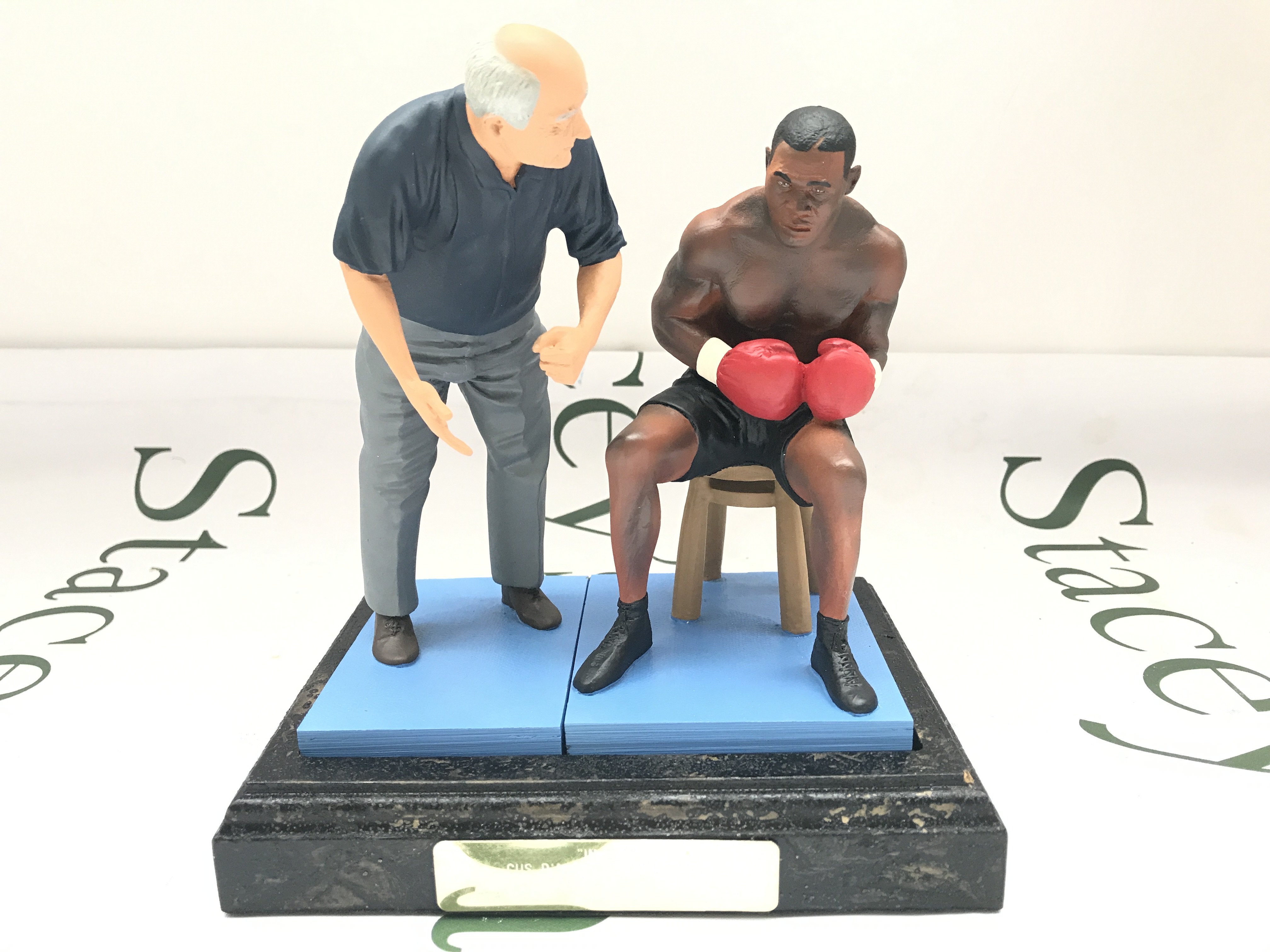 2 Endurance Art Of Sport Boxing Figures.Gus Damato And Mike Tyson.