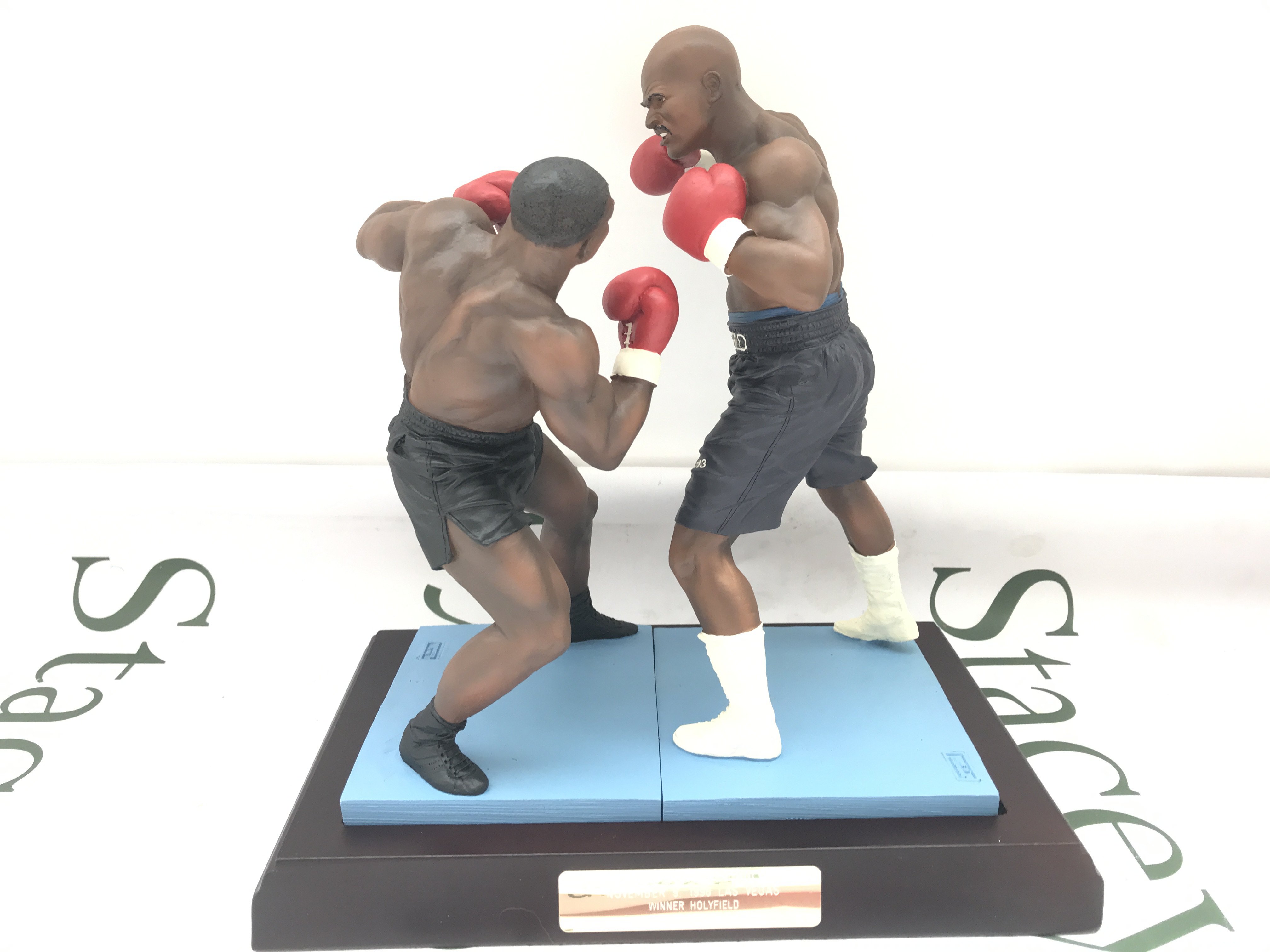 A Endurance Art Of Sport Boxing Figures Mike Tyson Vs Evander Holyfield.Limited Edition.