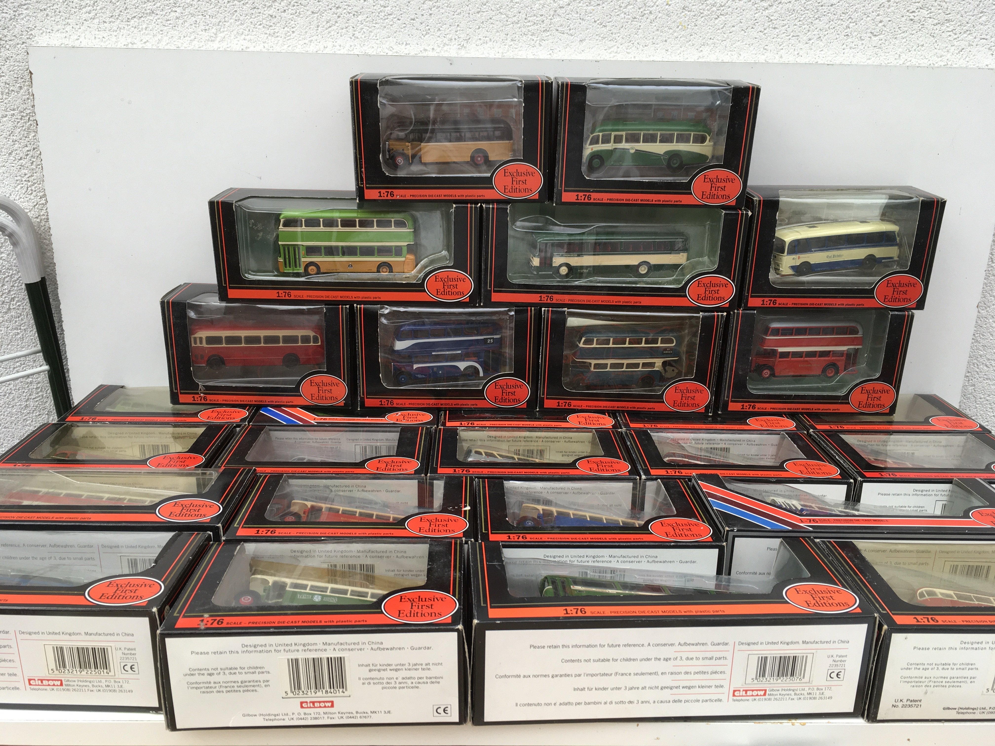 A collection in excess of 25 boxed diecast model buses 1:76 scale by EFE. No reserve