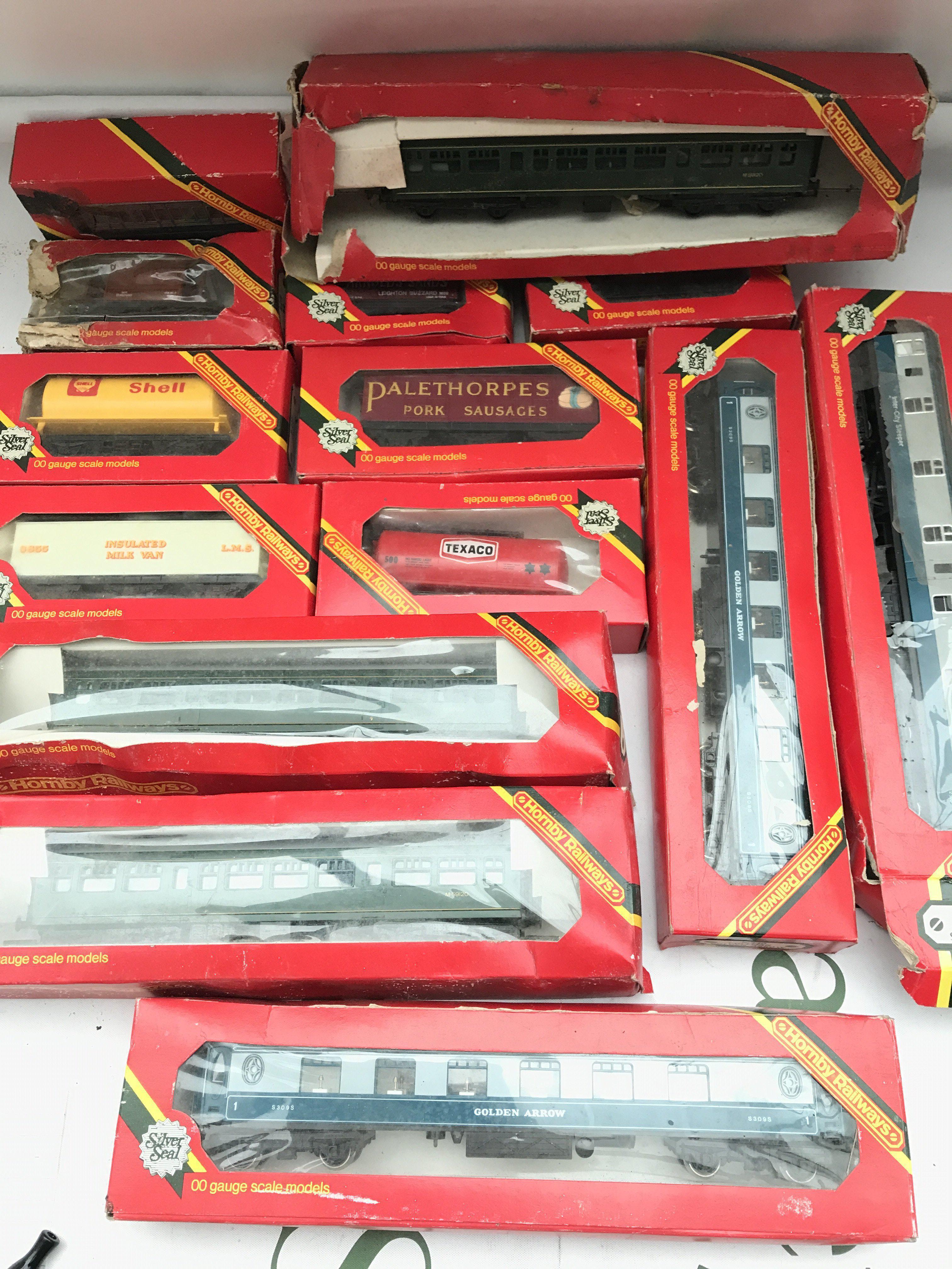 Withdrawn -A Small Collection Of Boxed Hornby 00 Gauge Wagons And Coaches. Boxes In Various States.