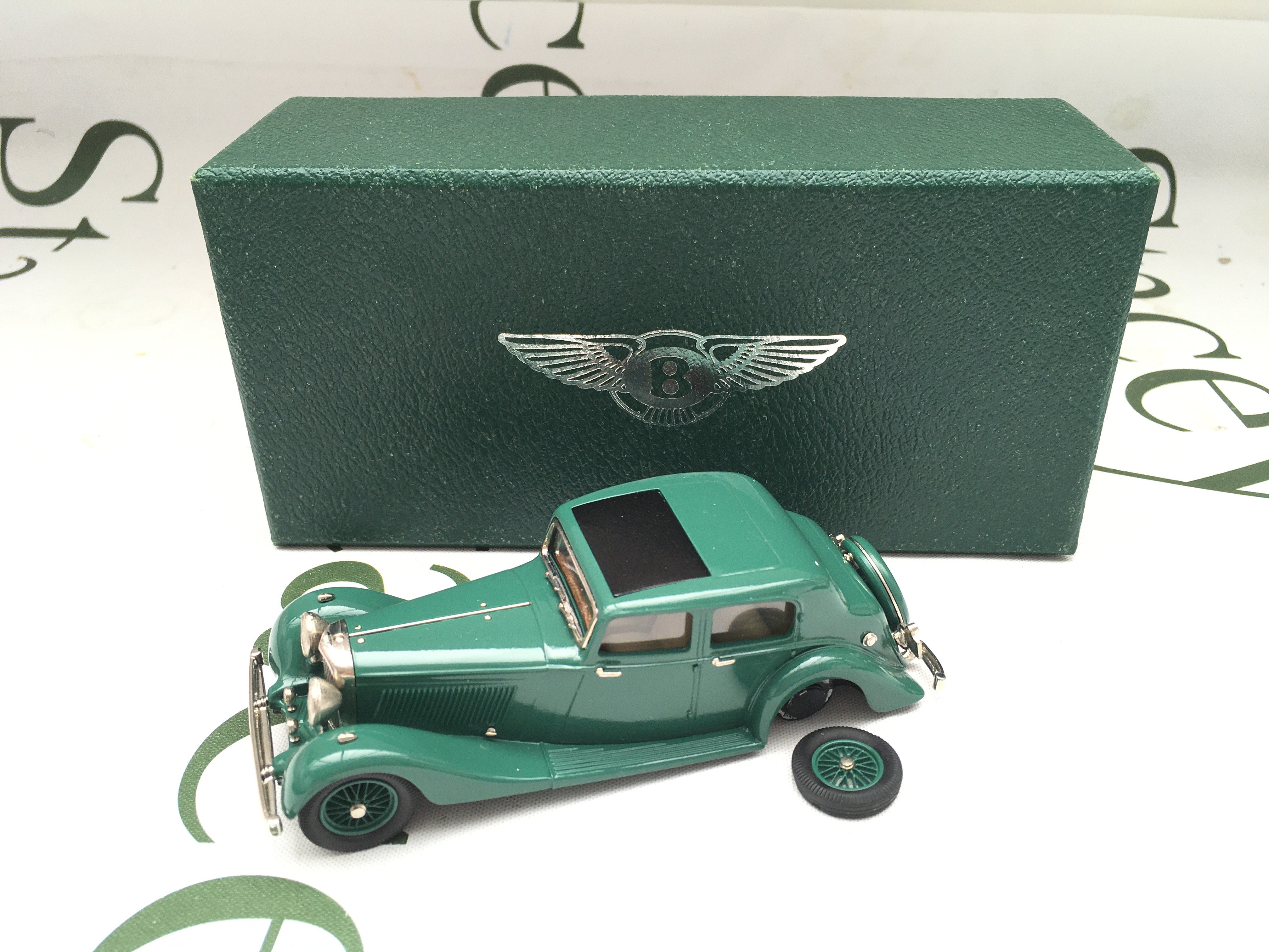 A Boxed Lansdowne Models 1937 Bentley. Damaged Wheel.