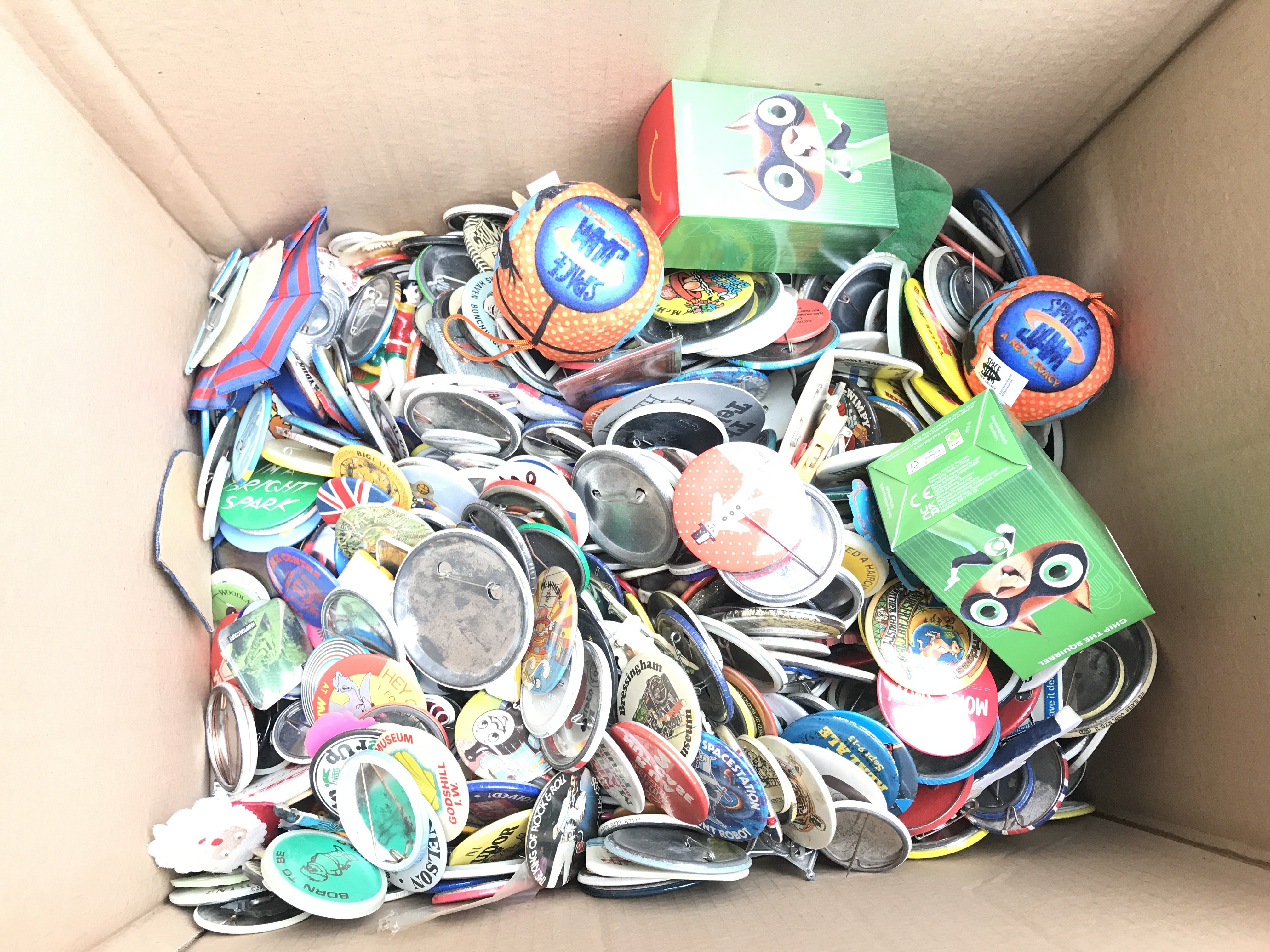A Box Containing Vintage Badges. No Reserve.