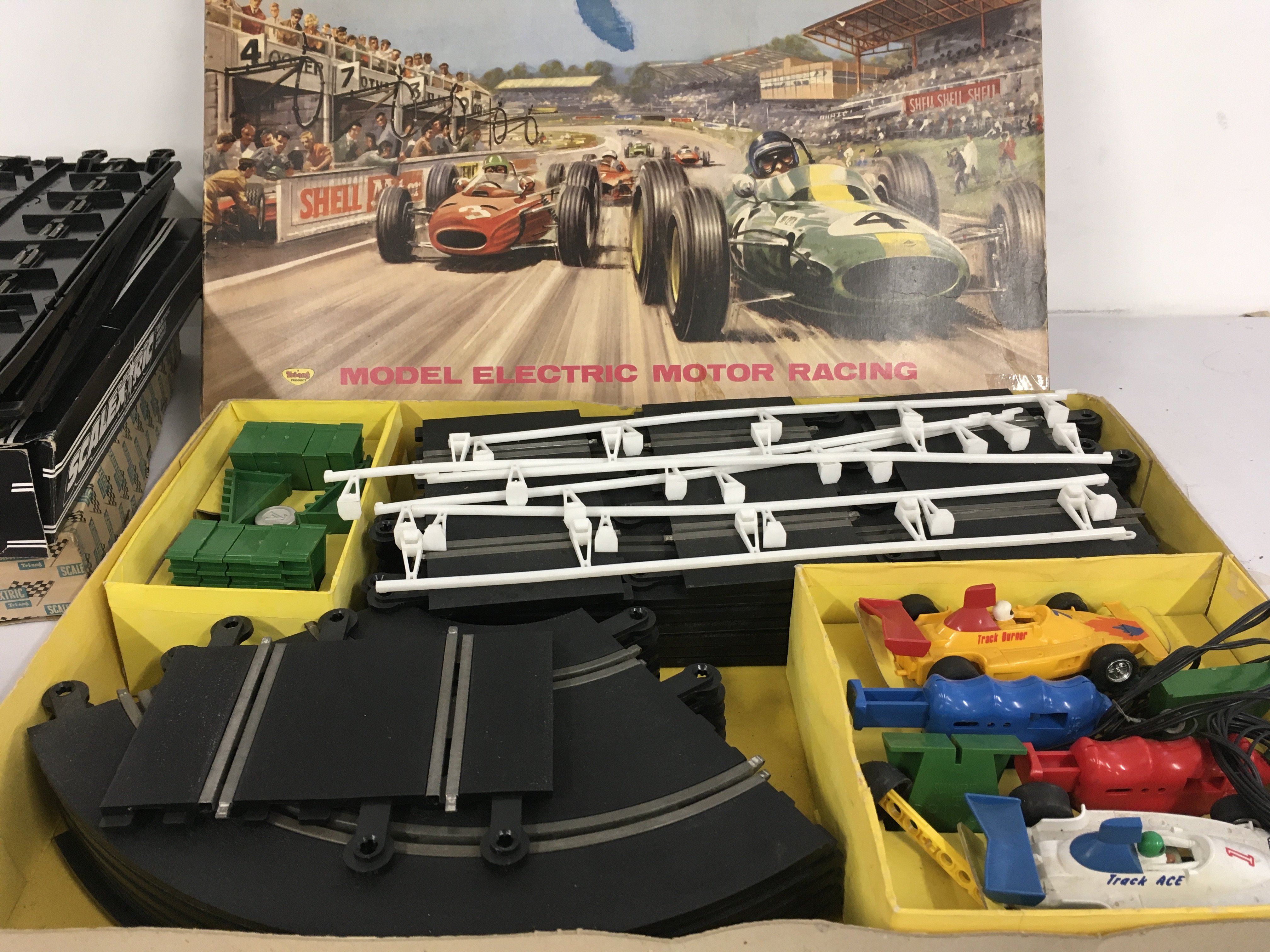 A boxed Scalextric car racing set No.31. Includes extra track and transformer.