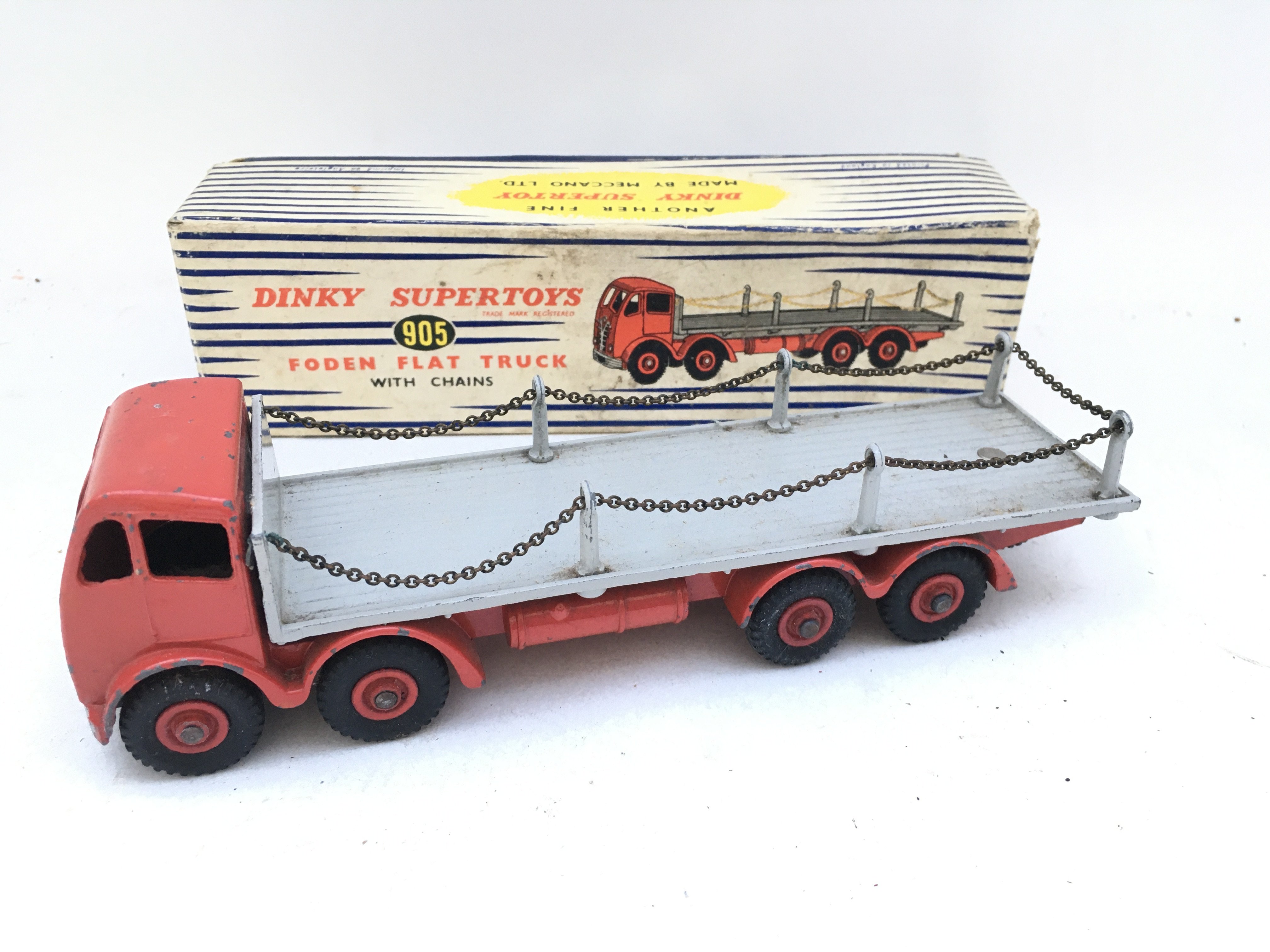 A Boxed Dinky Supertoys Foden Flat Truck #905.