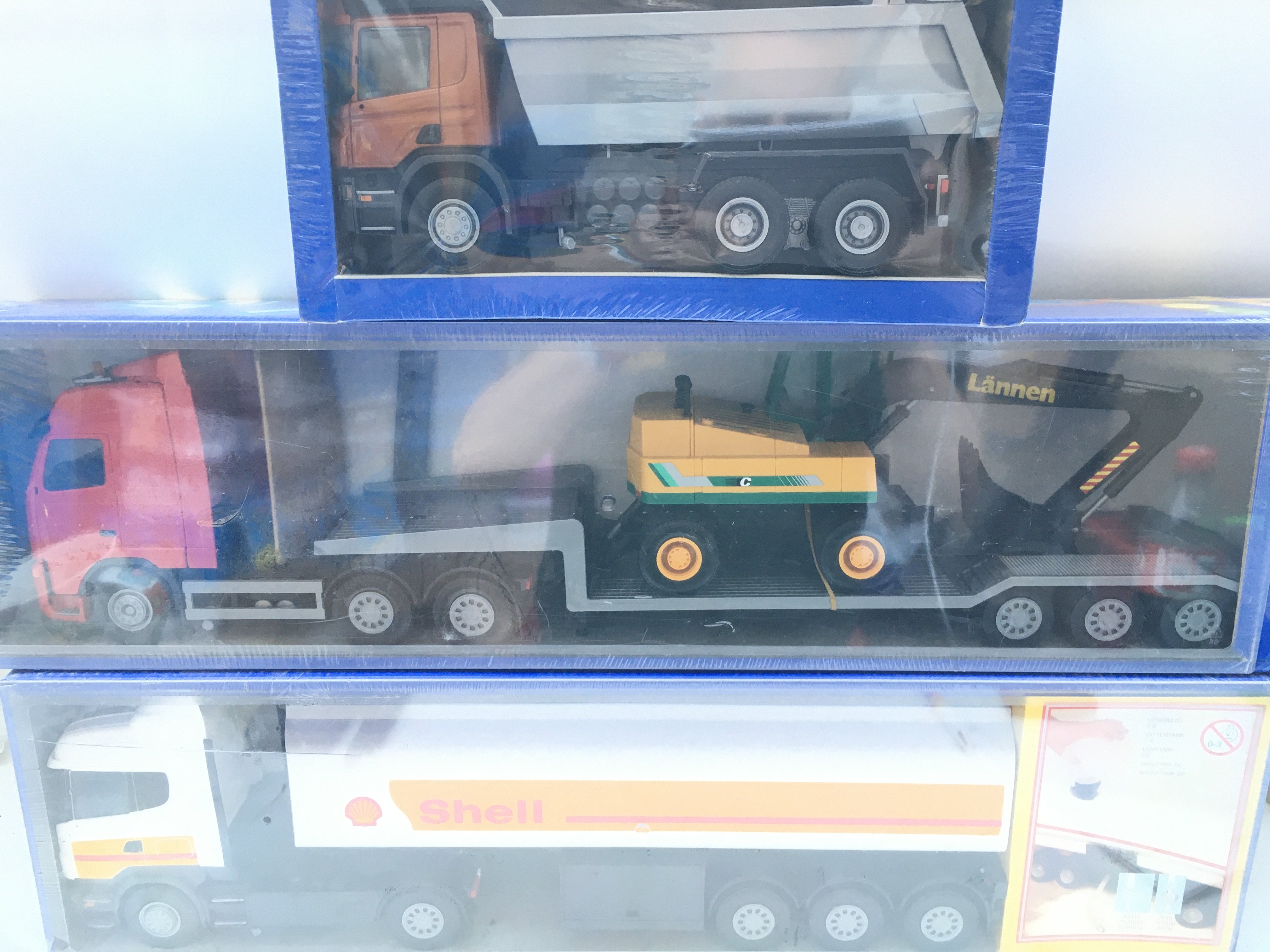 3 Boxed Emek Trucks 1/25 Scale. No Reserve.(3).