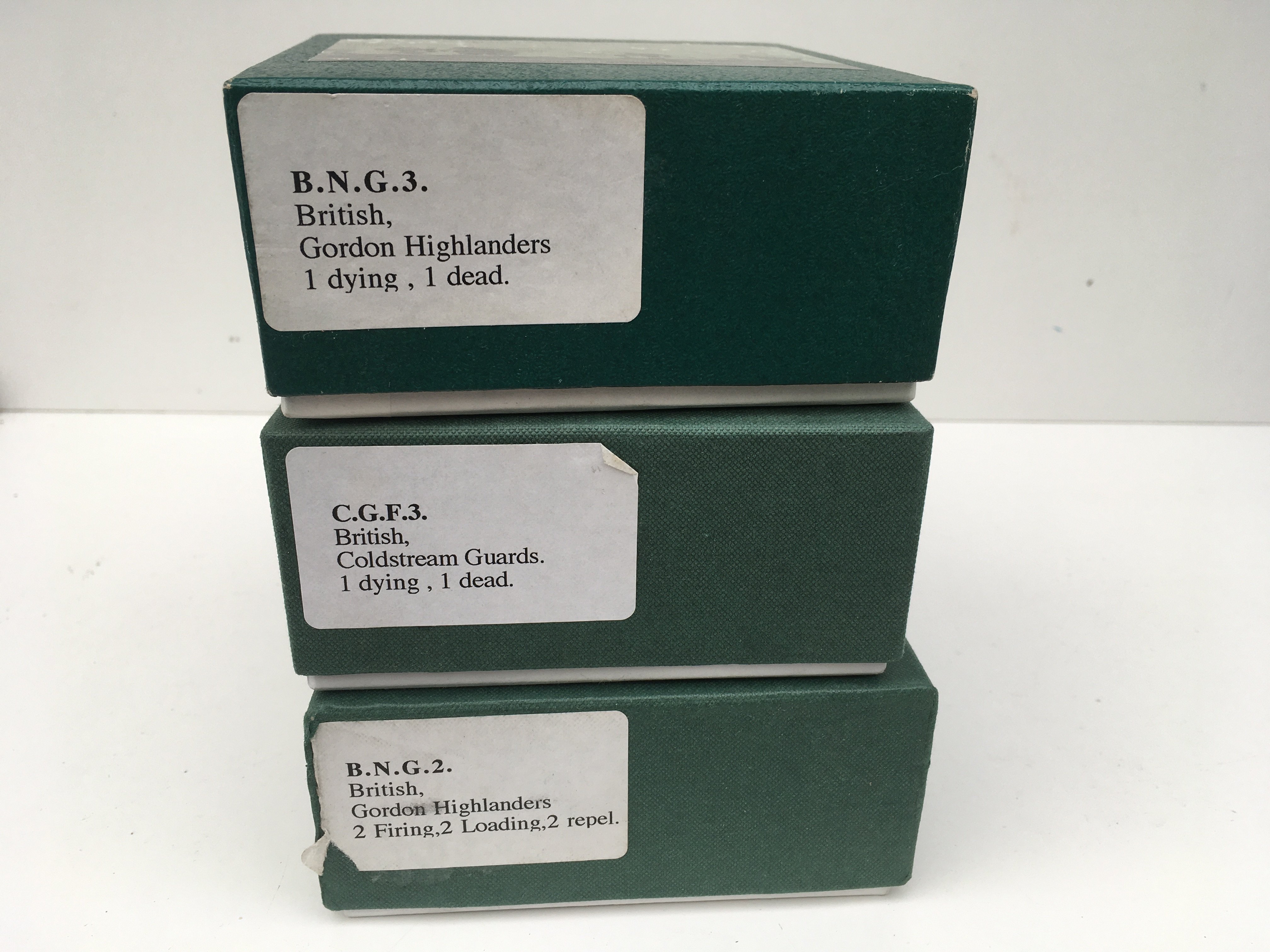 3x boxed Minature military models by Frontline Figures featuring Gordon Highlanders BNG2..Gordon Highlanders BNG3 and Coldstream Guards CGF3. All limited edition with certificate. No reserve