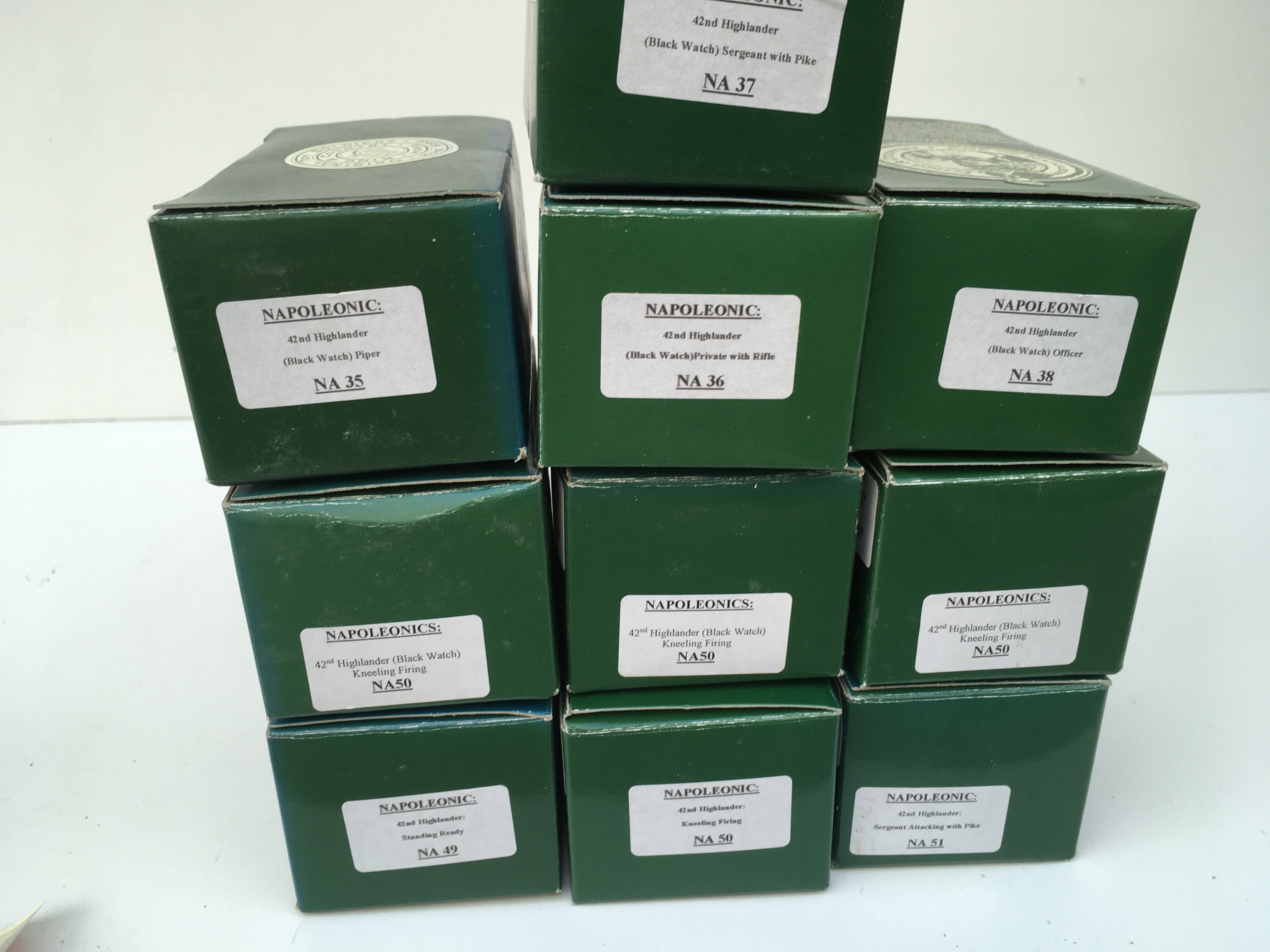 A collection of 10x boxed King and Country Napoleonic Minature Military models featuring the 42nd Highlanders including NA35 to NA38 and NA49 to NA51 (4 off NA50). No reserve