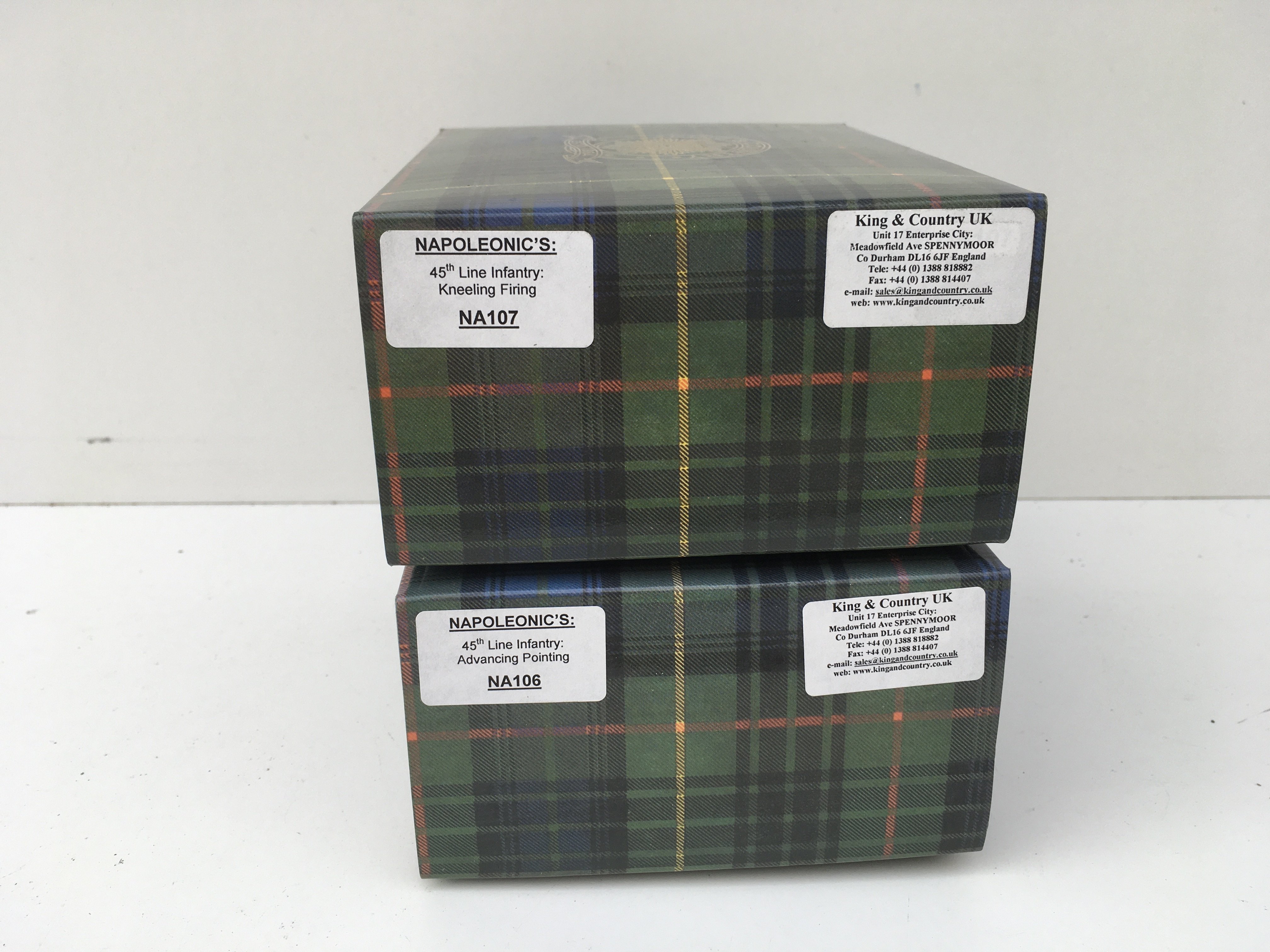 2x boxed King and Country Napoleonic Minature Military models featuring 45th Line infantry NA107 Kneeling Firing and NA106 Advance Pointing. No reserve