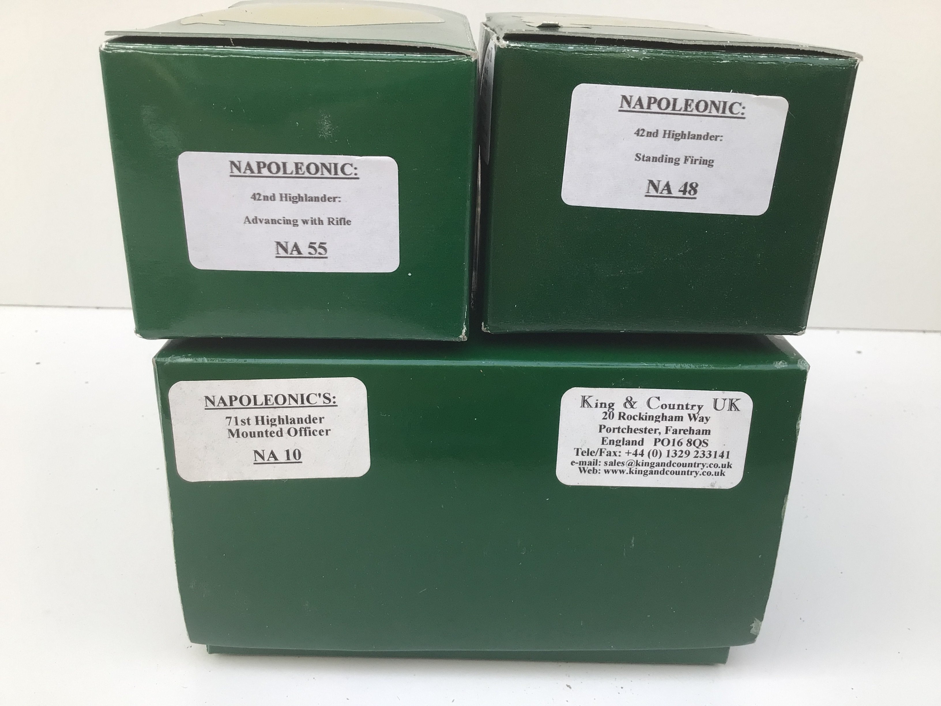 3x boxed King and Country Minature military figures in the Napoleonic series featuring the 42nd Highlanders NA48 Standing Fire and NA55 Advancing with Rifle. Also includes 71st Highlaner NA10 Mounted officer. No reserve