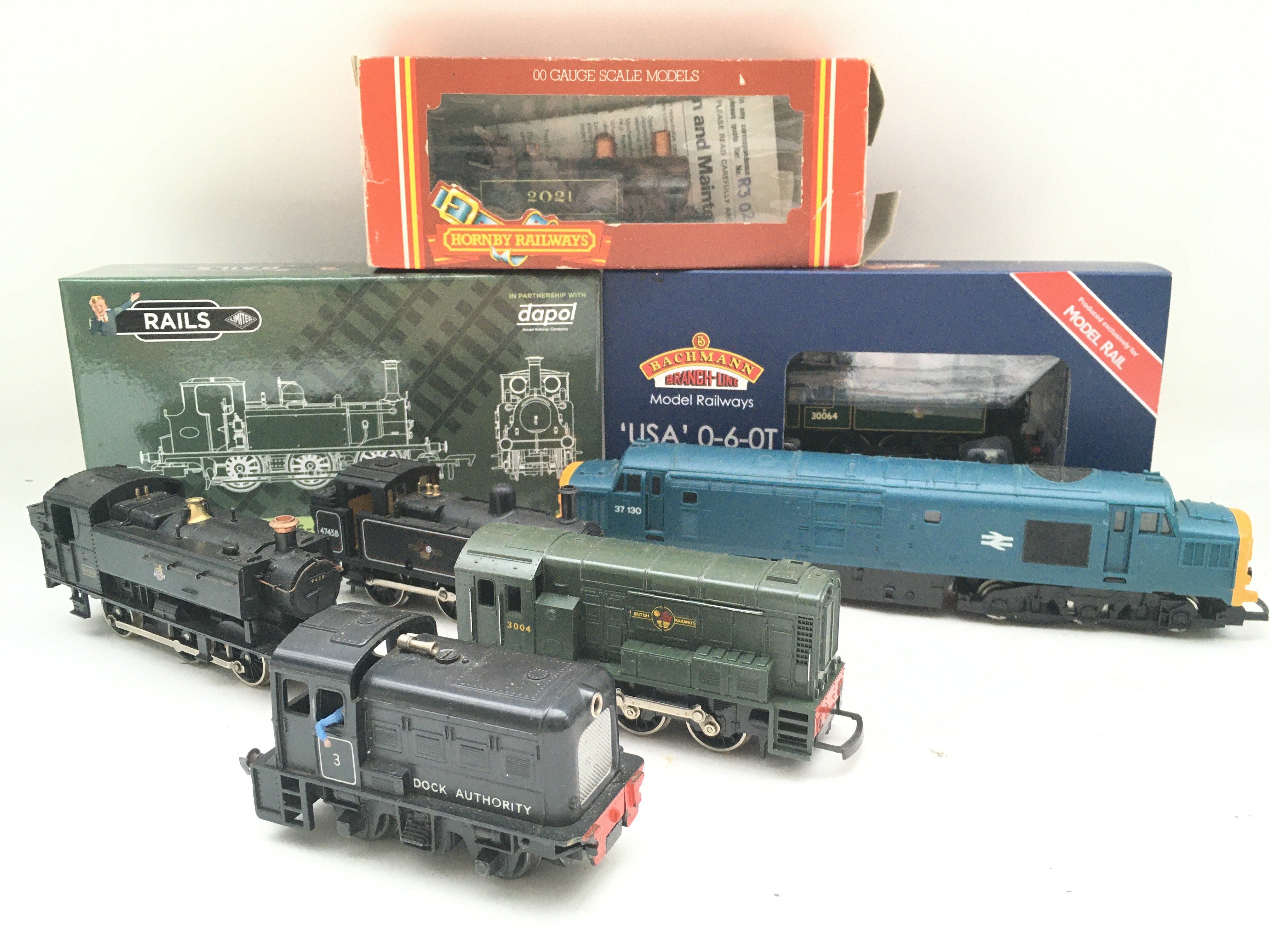 A Collection of Boxed And Loose 00 Gauge Locomotives. No Reserve.