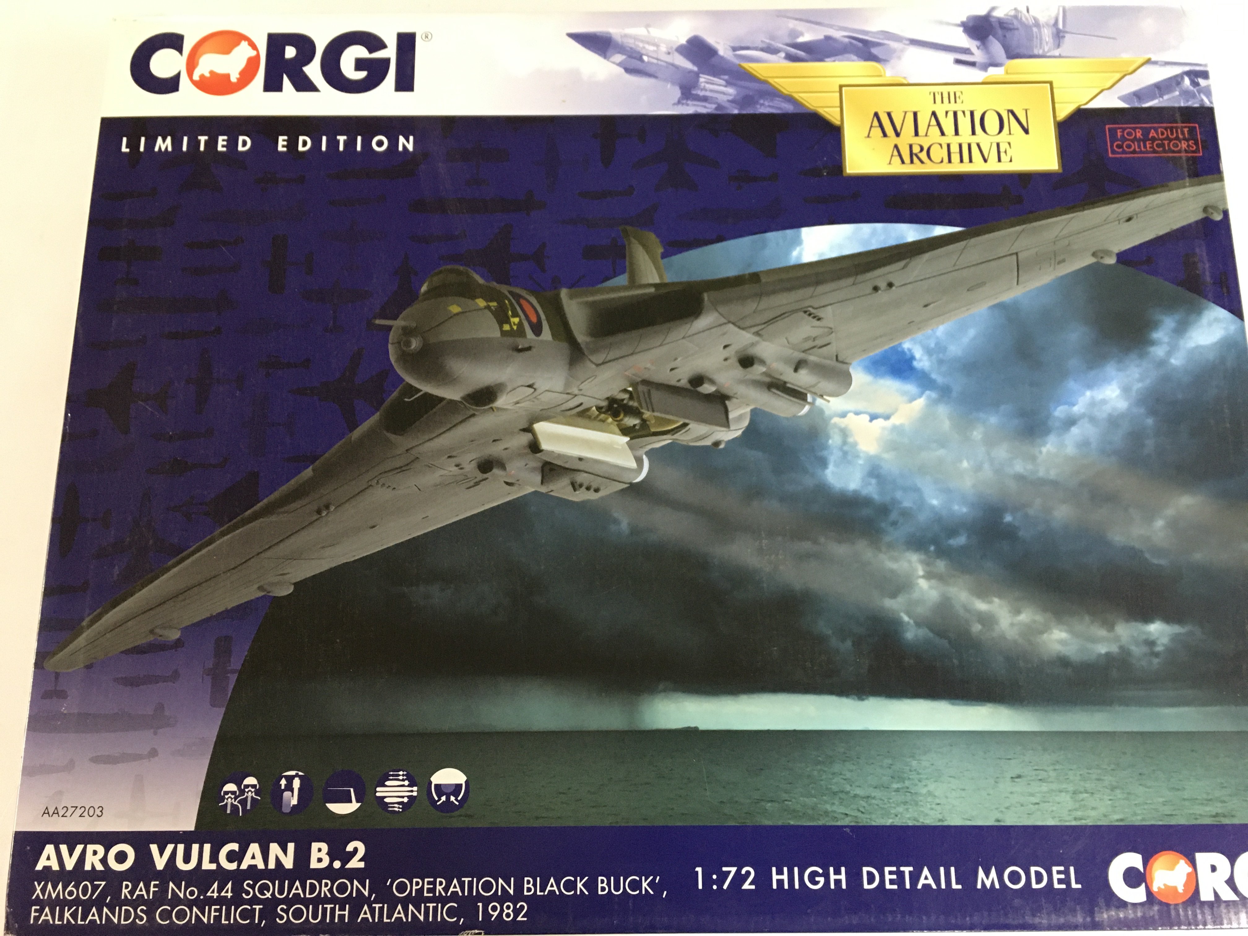A Boxed Corgi Aviation Archive Avro Vulcan B.2 #AA27203 1/72 Scale No Reserve.