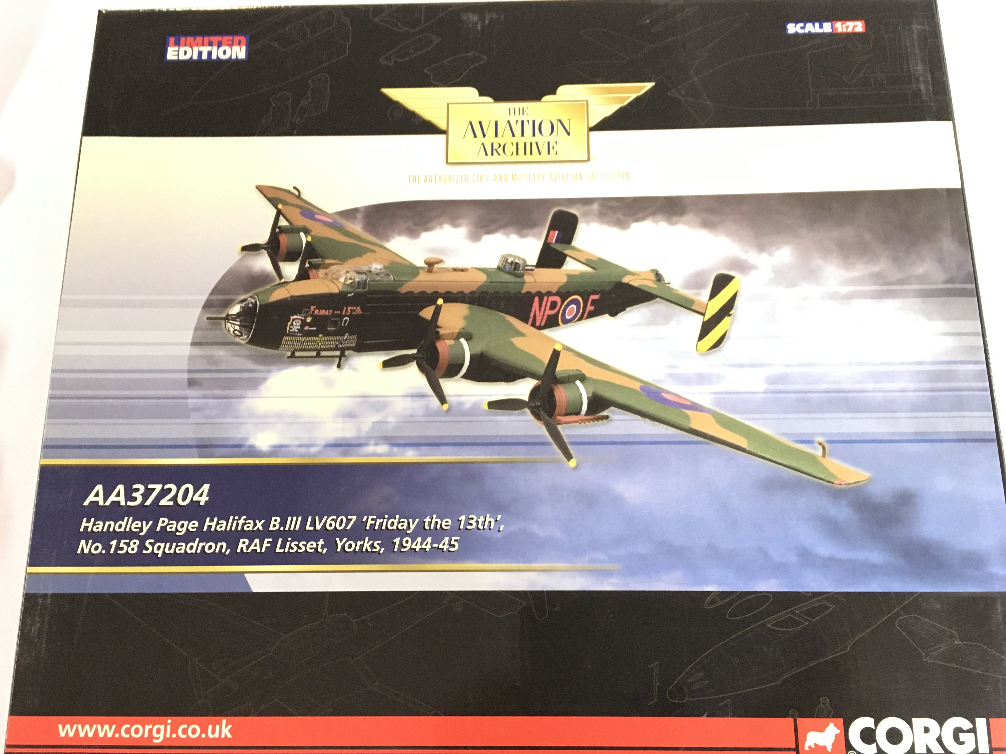 A Boxed Corgi Aviation Archive Handley Page Halifax B.III LV607. #AA37204 No Reserve.