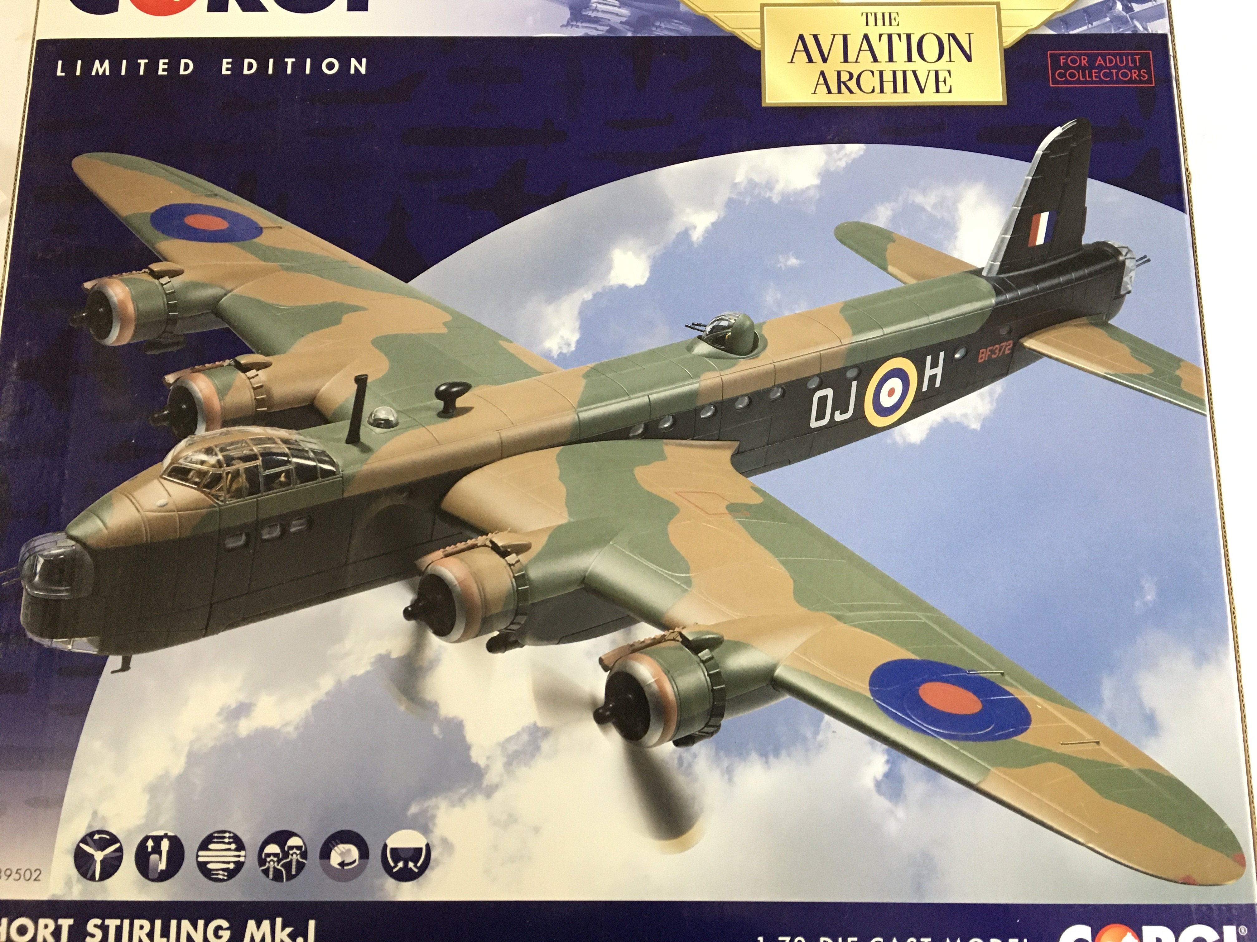 A Boxed Corgi Aviation Archive Short Stirling MK I. 1/72 Scale. #AA39502 No Reserve.
