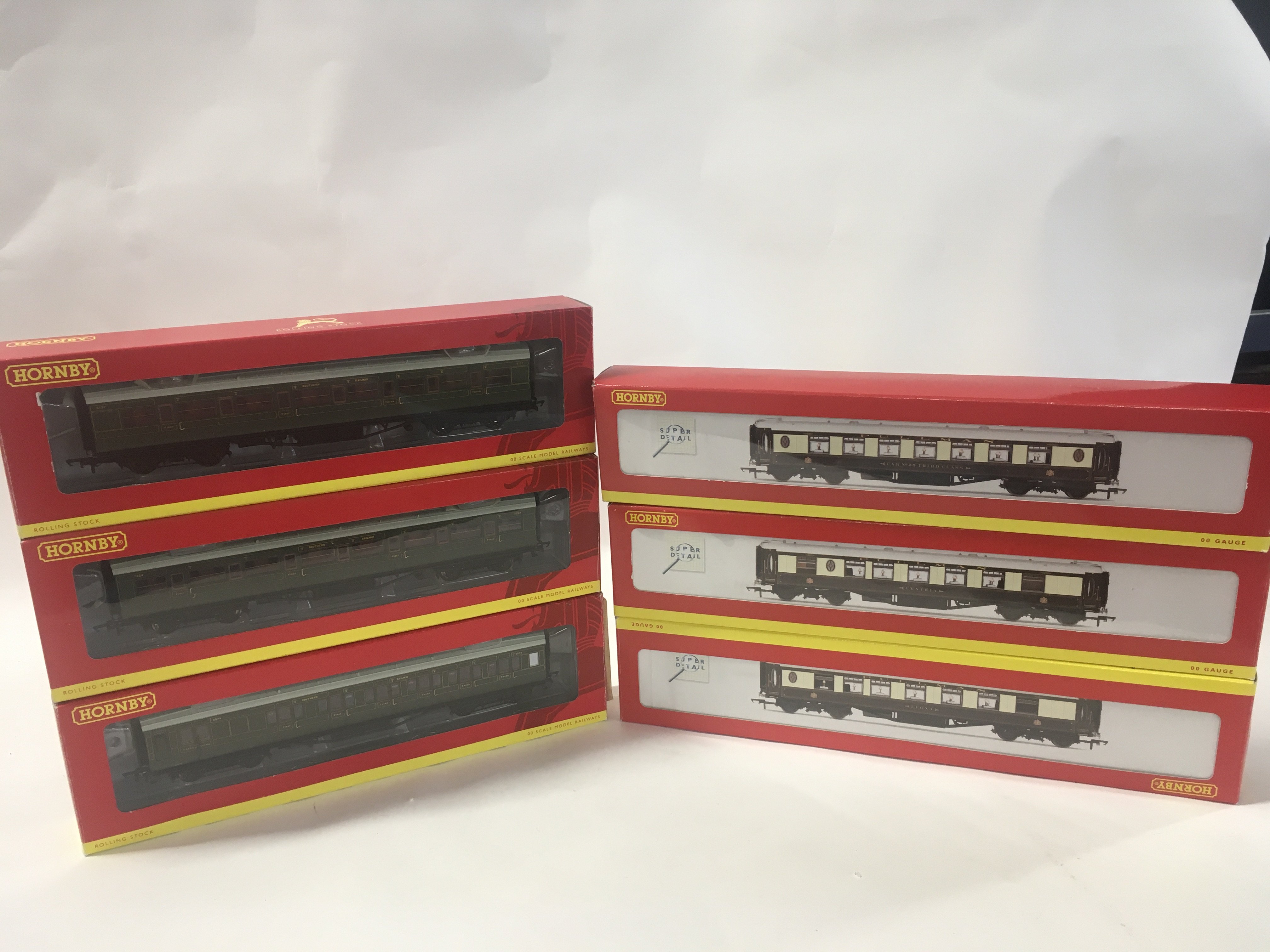 6 x boxed Hornby 00 gauge coaches. R43188..R4299E..R4298E..R4144..R4145..R4143. No reserve