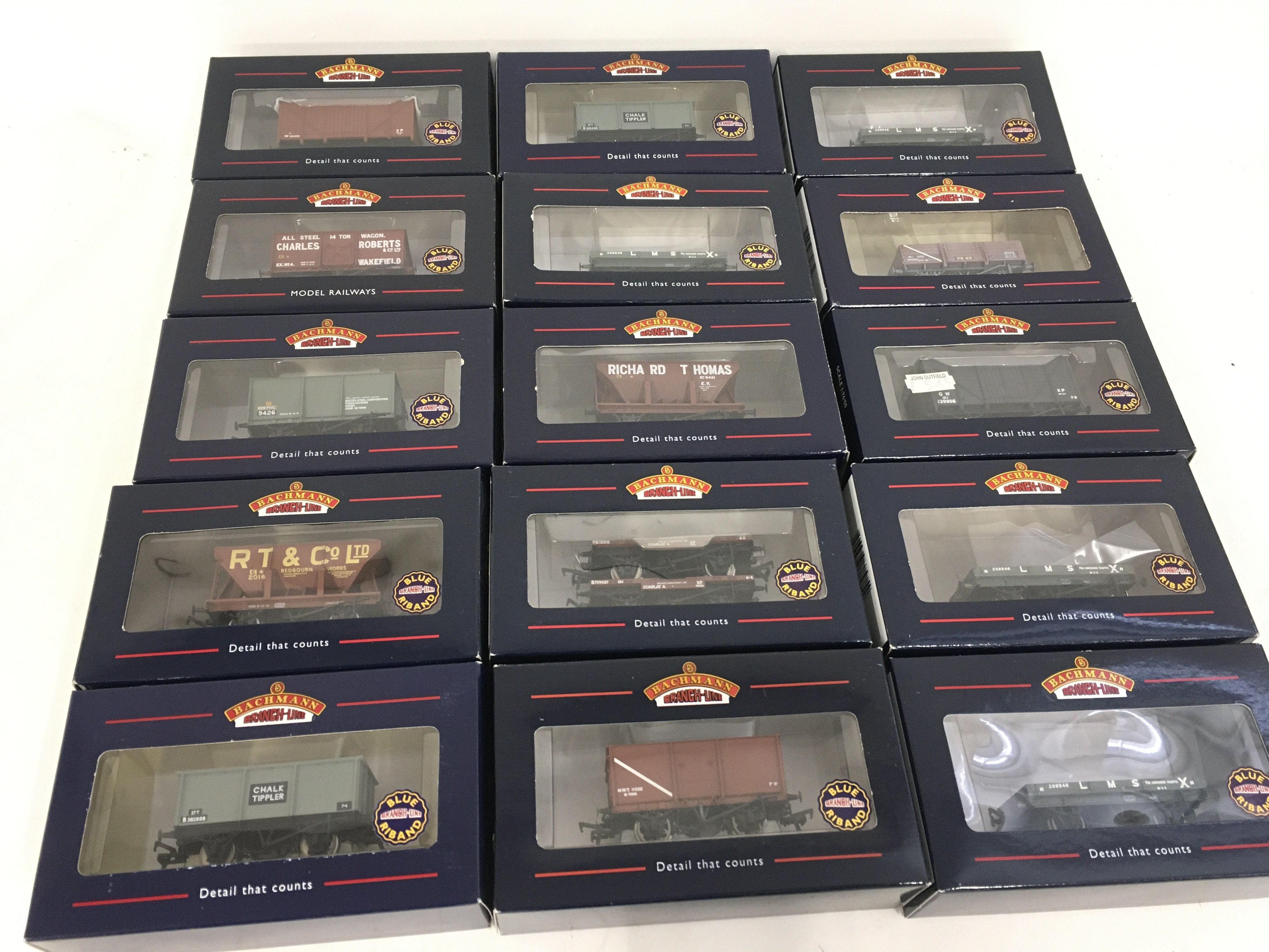 A collection of 15 boxed 00 gauge railway freight wagons by Bachmann. No reserve.