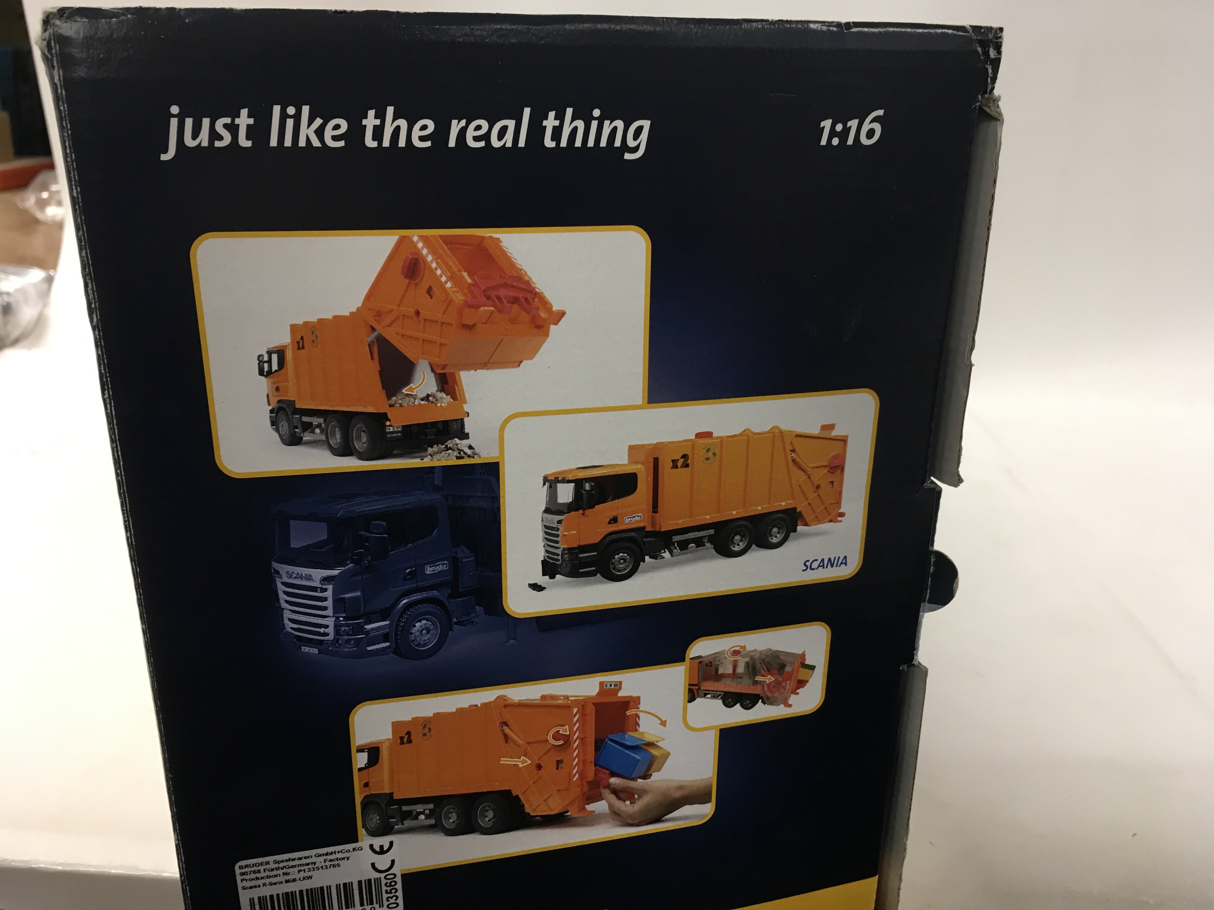 A boxed model dust cast by bruder 1:16 scale. No reserve