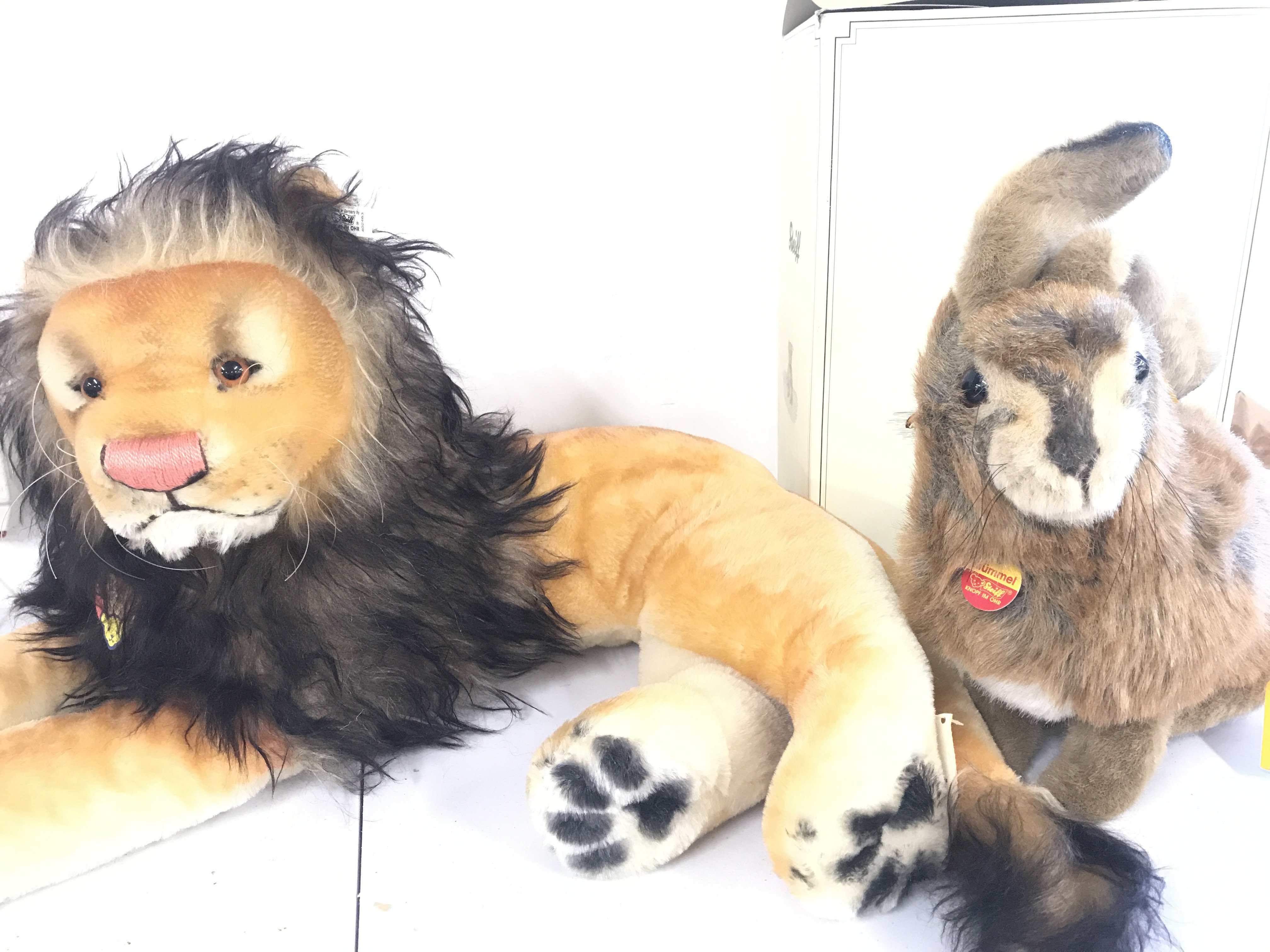 A Steiff Replica Leo Lion And A Mummel Rabbit With Box.(2).