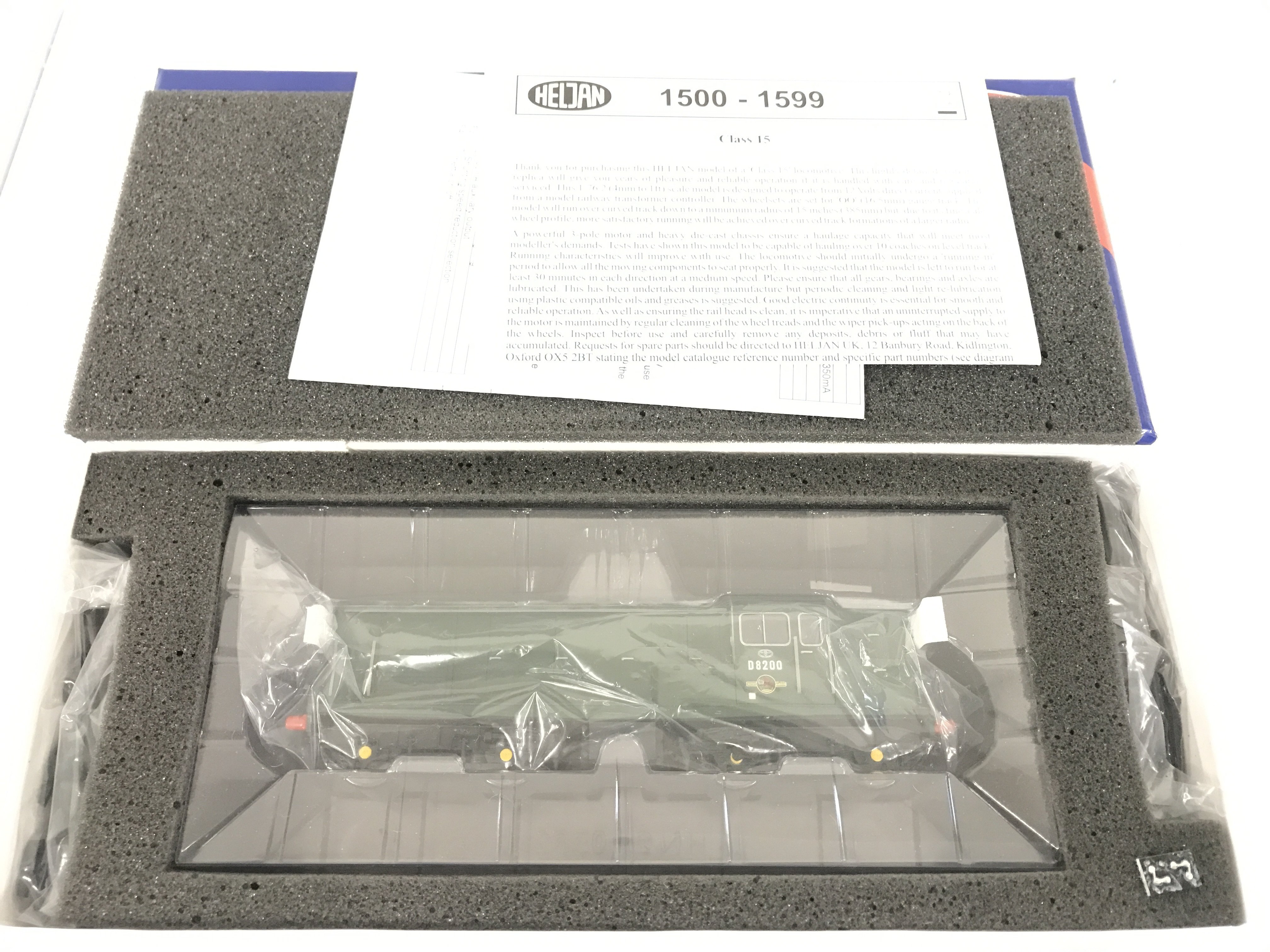 A Boxed Heljan 00 Gauge Class 15 D8200 BR Plain Green. 1500.