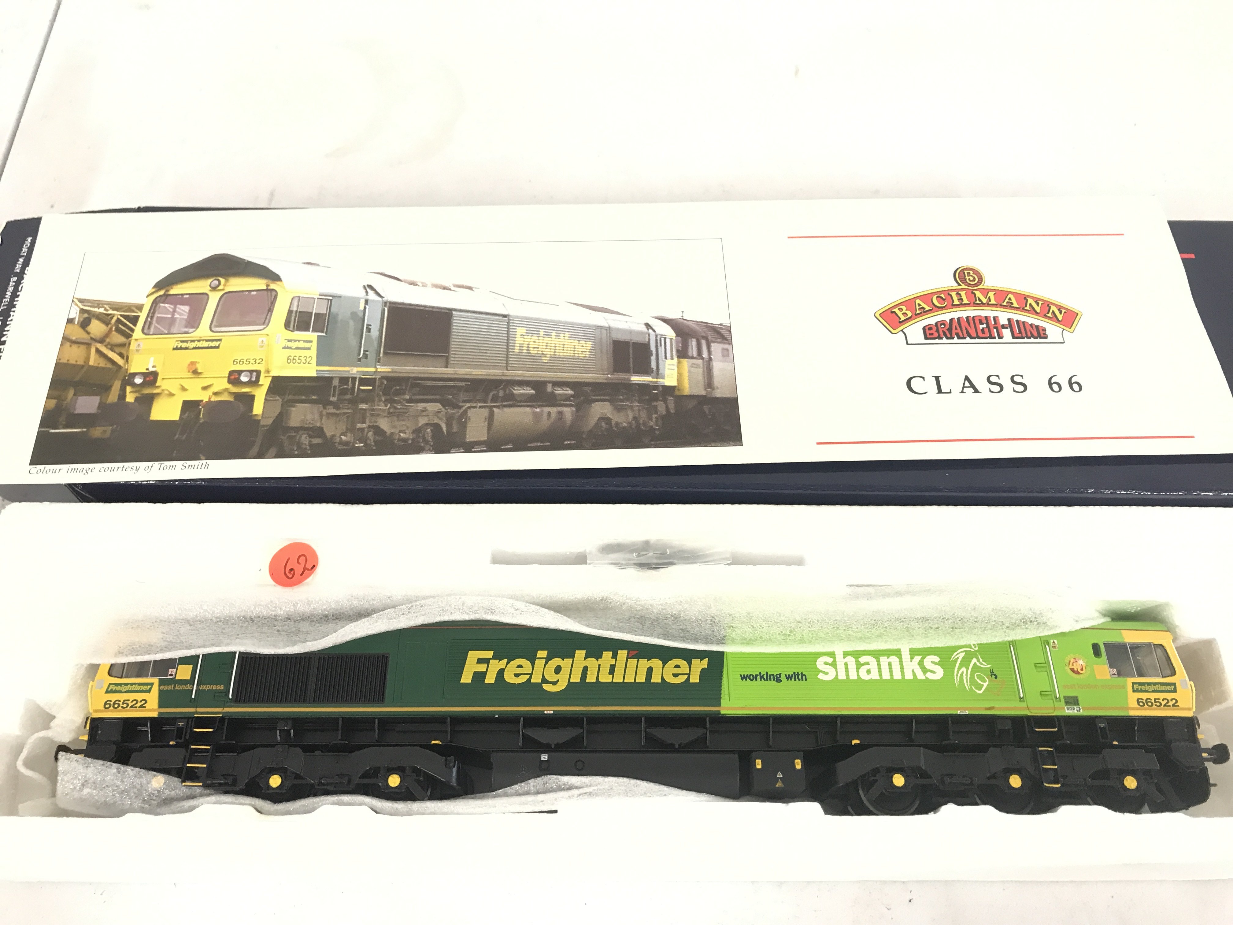 A Boxed Bachmann Class 66 Diesel 66522 Freightliner Shanks #32-726DS.